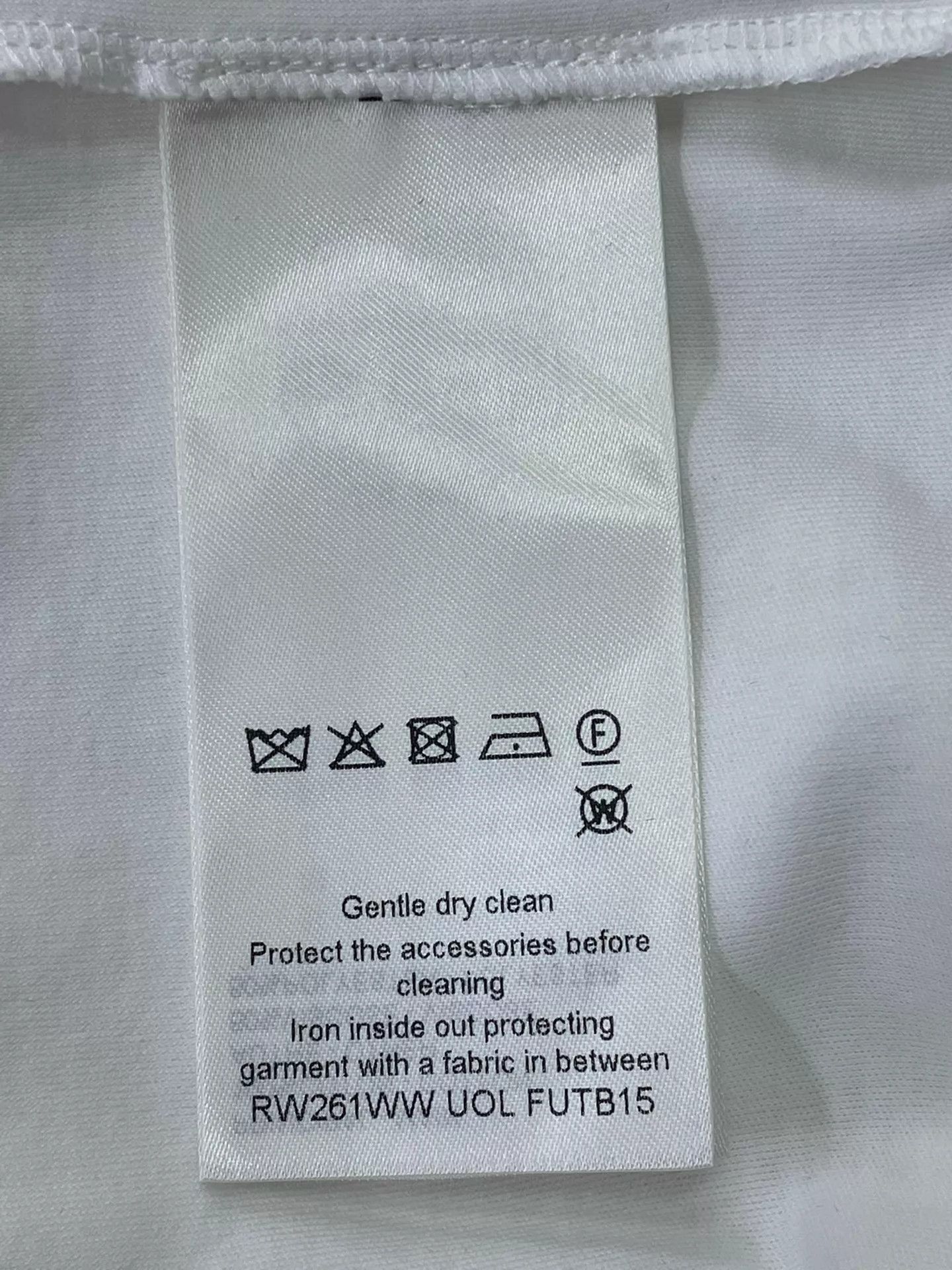Louis Vuitton LV 26 SS New Classic Printed Short Sleeve Tee M Size M / US 6-8 / IT 42-44 - 5 Thumbnail