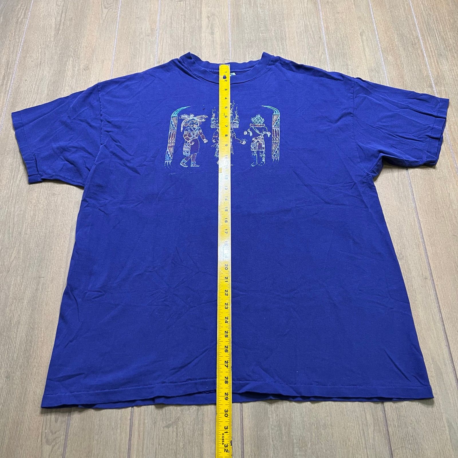 Hanes Vintage T-shirt graphic print of figures men Sz XXL distress Size US XL / EU 56 / 4 - 8 Thumbnail