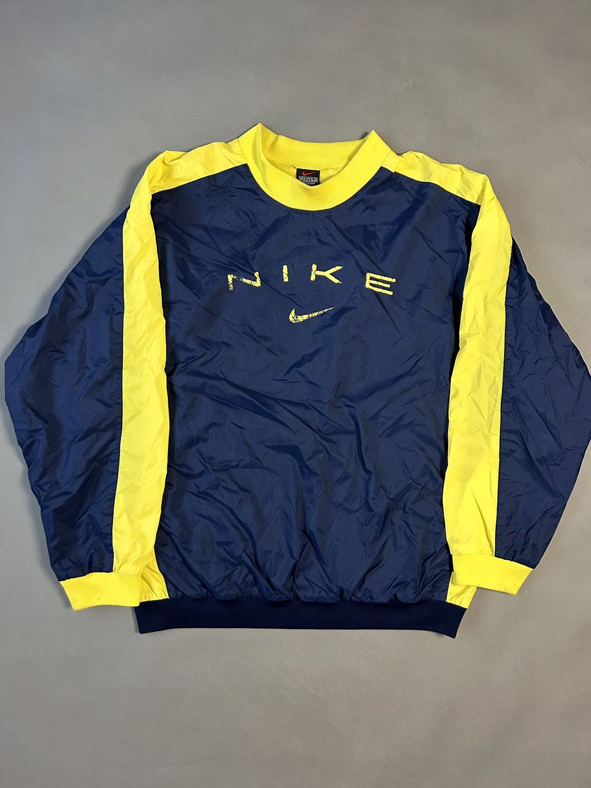 Nike Nike track suit vintage navy 90s nylon sweatshirt + pants Size US M / EU 48-50 / 2 - 2 Thumbnail