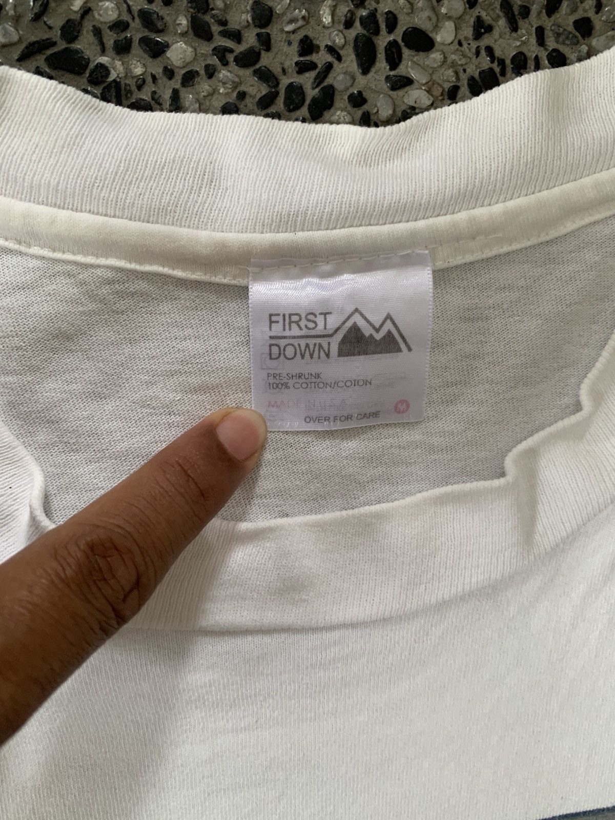 Vintage Vintage 90s First Down Big Logo T Shirt Size US M / EU 48-50 / 2 - 8 Thumbnail