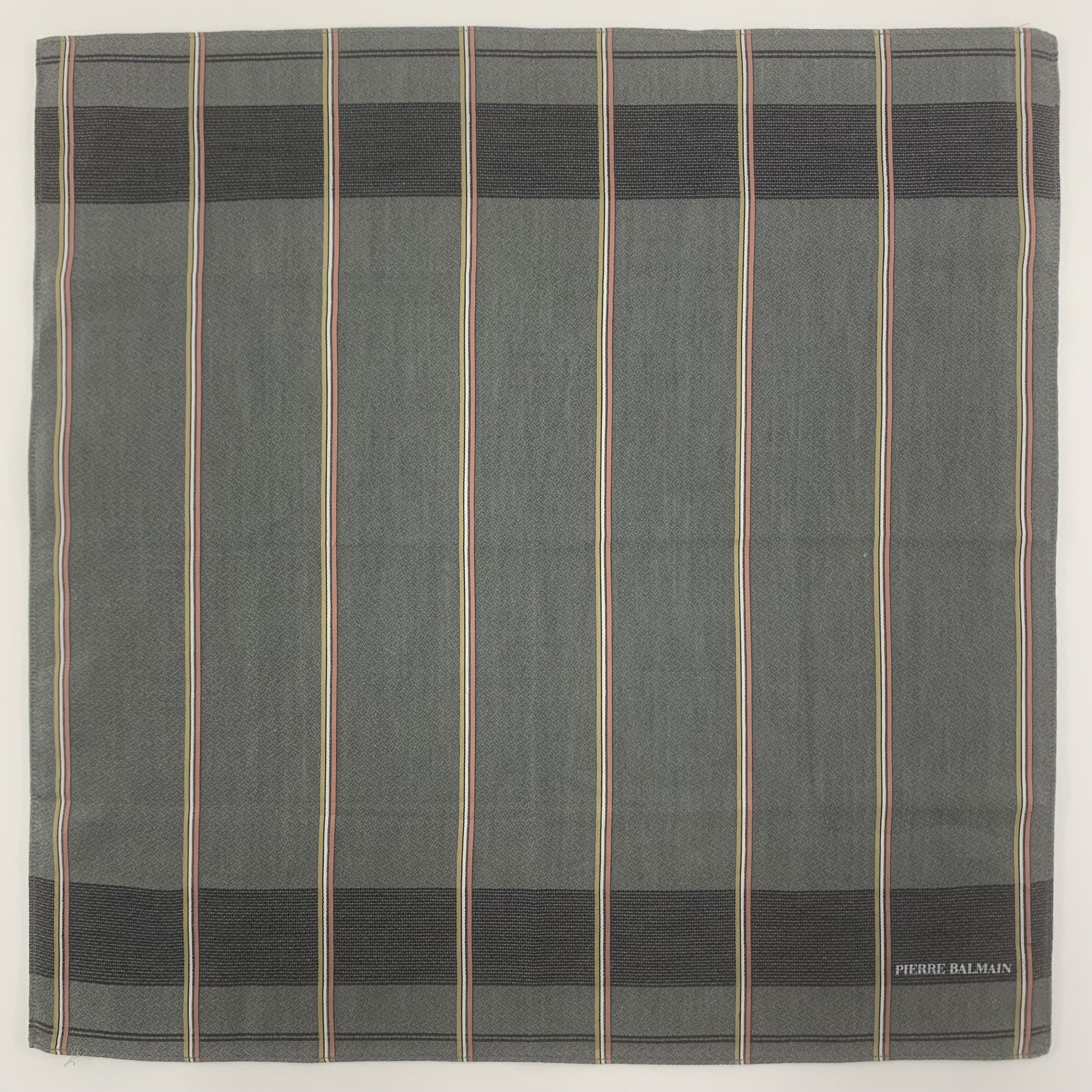 Pierre Balmain Pierre Balmain Handkerchief Bandana Neckerchief TB3505 Size ONE SIZE - 2 Thumbnail
