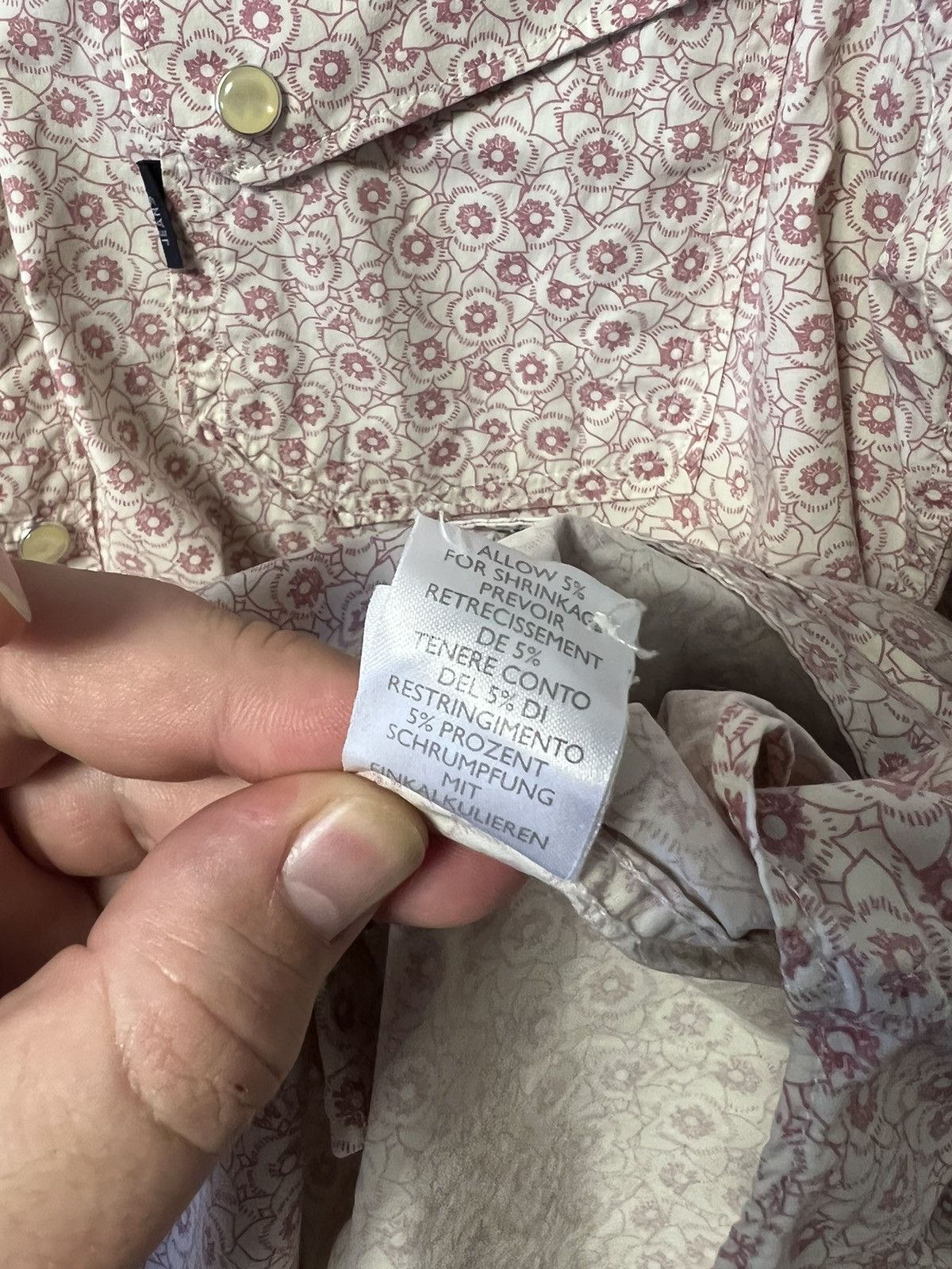 Paul Smith Paul Smith Flowers All Over Printed Button Up Shirt Size US XL / EU 56 / 4 - 13 Thumbnail