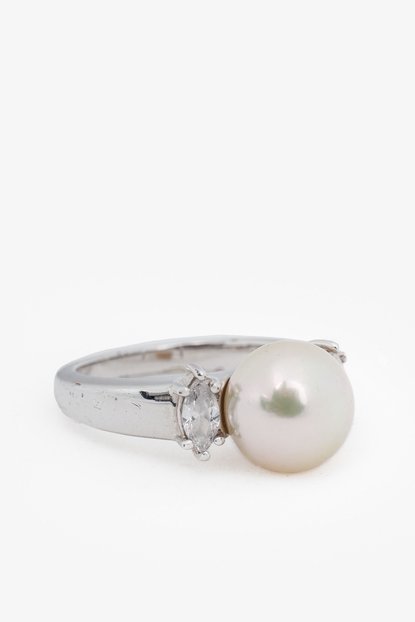 Other Majorica Lilit White Pearl & Zirconia Silver Ring Size ONE SIZE - 1 Thumbnail