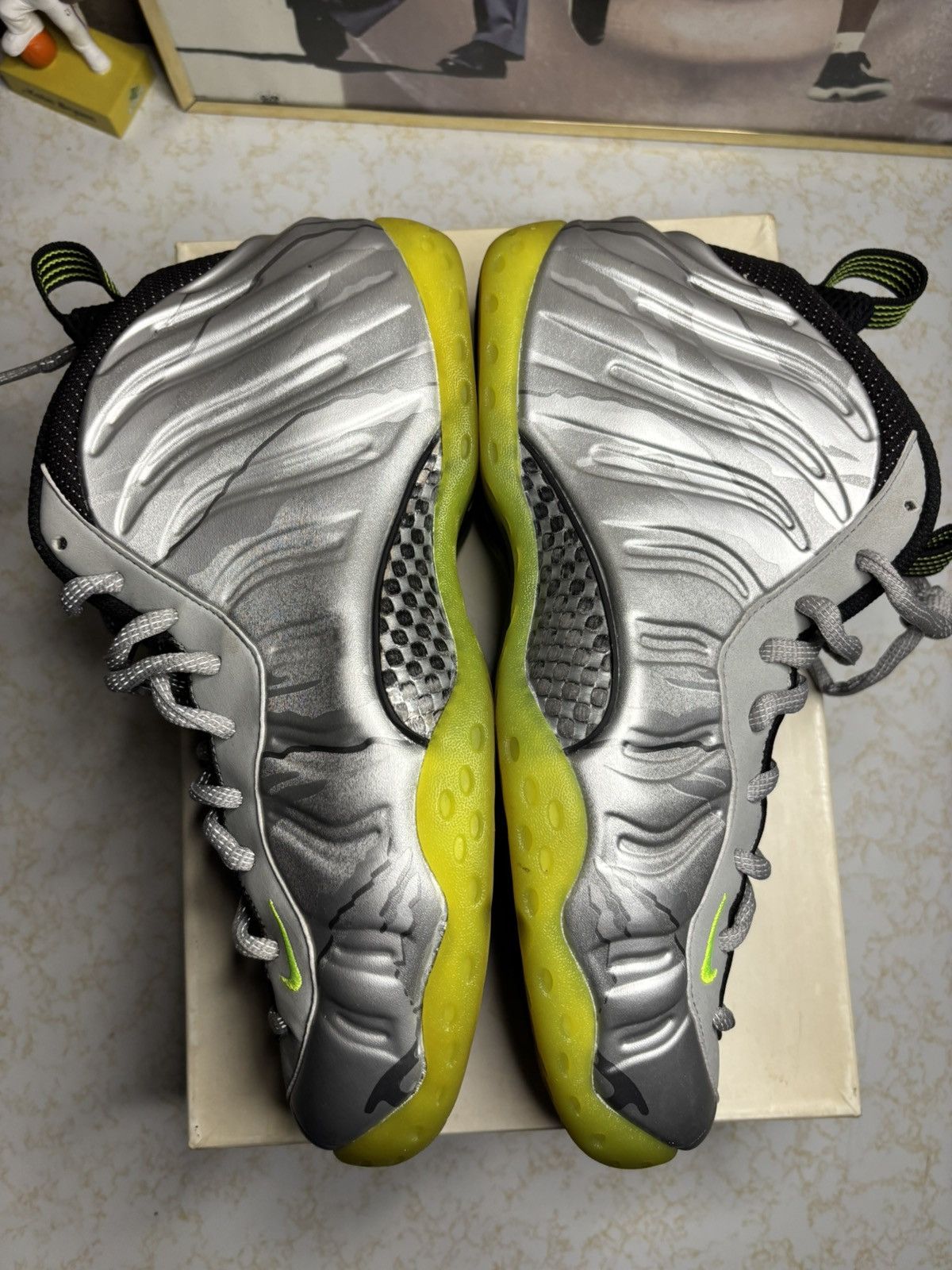 Jordan Brand Nike Foamposite ‘volt’ Size US 10 / EU 43 - 4 Thumbnail