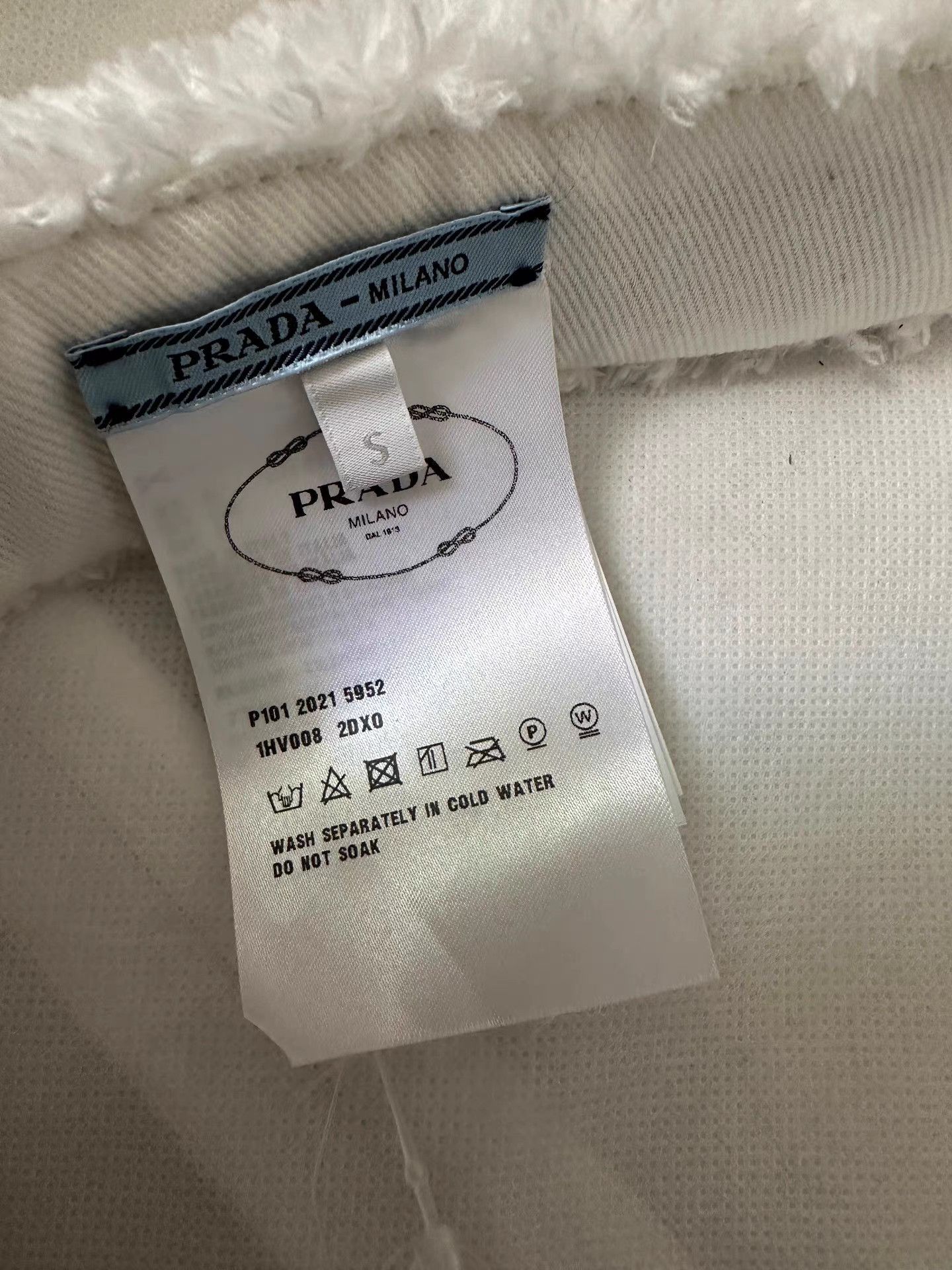 Prada Prada Plush Visor / Golf Cap Q9 Size ONE SIZE - 7 Thumbnail