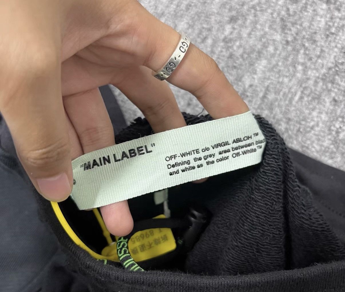 Off-White Off-White Cargo Sweatpants J16 Size US 32 / EU 48 - 4 Thumbnail