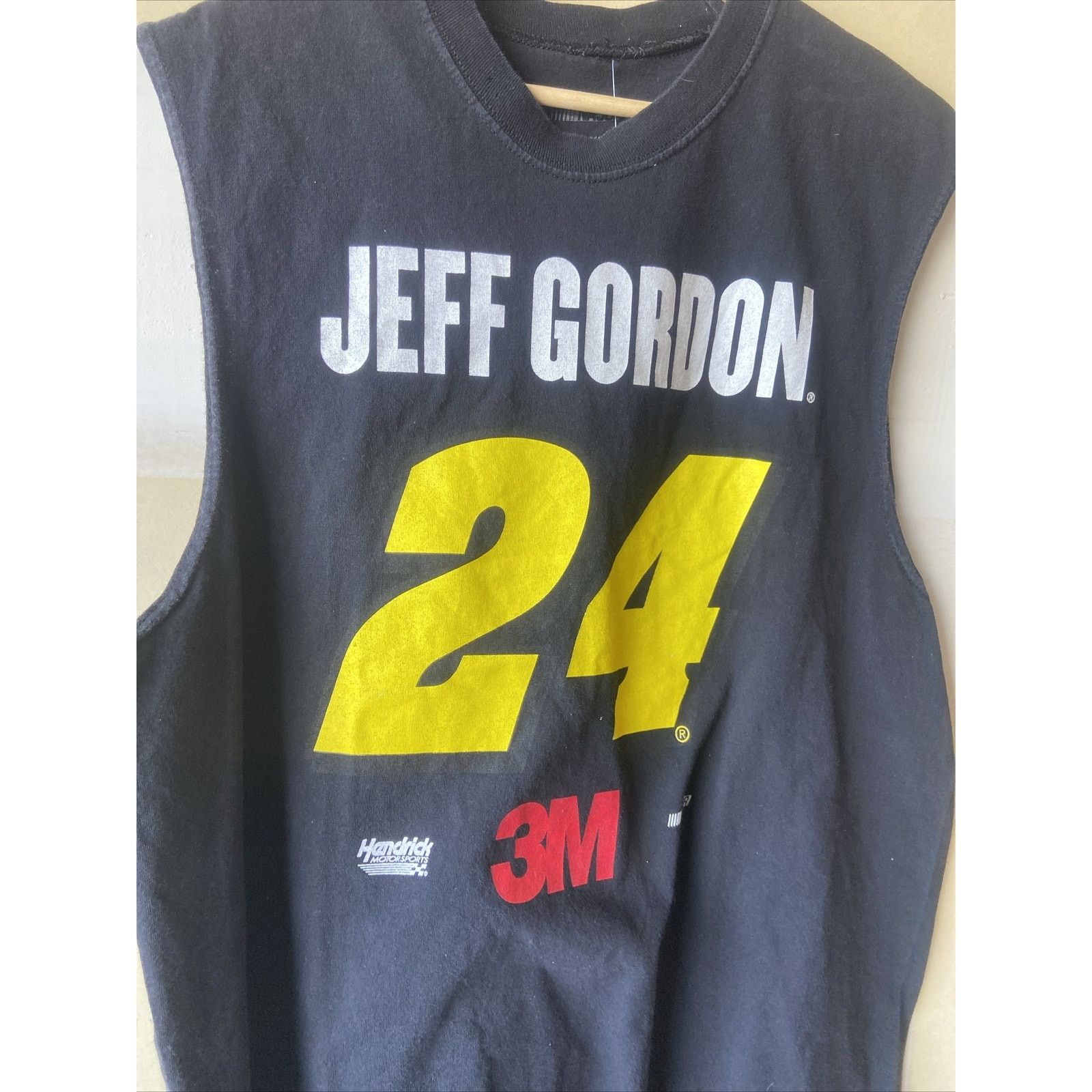 NASCAR Jeff Gordon #24 Sleeveless Graphic Print T-Shirt Size XL Size US XL / EU 56 / 4 - 2 Thumbnail