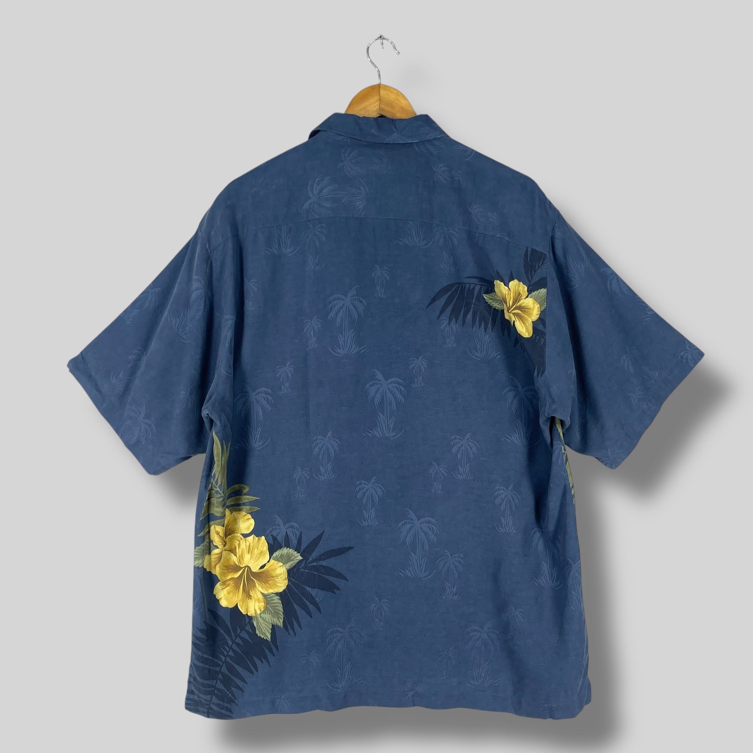 Tommy Bahama Vintage TOMMY BAHAMA Hawaii Tropical Beach Floral Silk Shirt Size US M / EU 48-50 / 2 - 8 Thumbnail