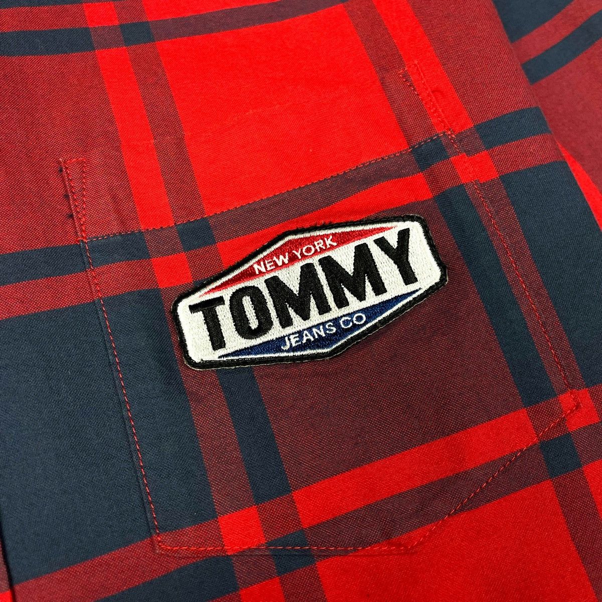 Tommy Jeans Tommy Jeans TMJ Badge Plaid Overshirt Size US M / EU 48-50 / 2 - 3 Thumbnail