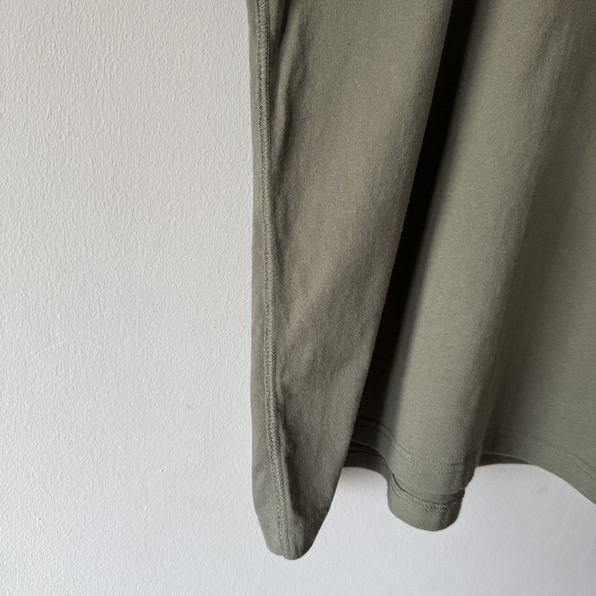 Fear of God 🔥 Fear of God 6th Sixth Collection Reflective Logo T-Shirt Size US M / EU 48-50 / 2 - 5 Thumbnail