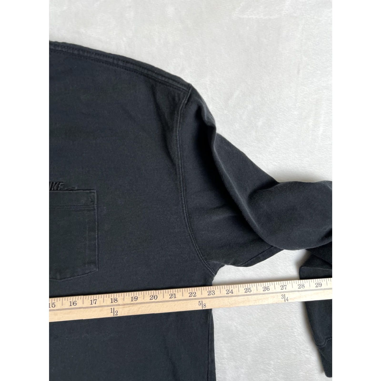 Nike Nike Long Sleeve Pocket Shirt Mens XL Black Max 90 Loose Fit Embroidered Logo Size US XL / EU 56 / 4 - 7 Thumbnail