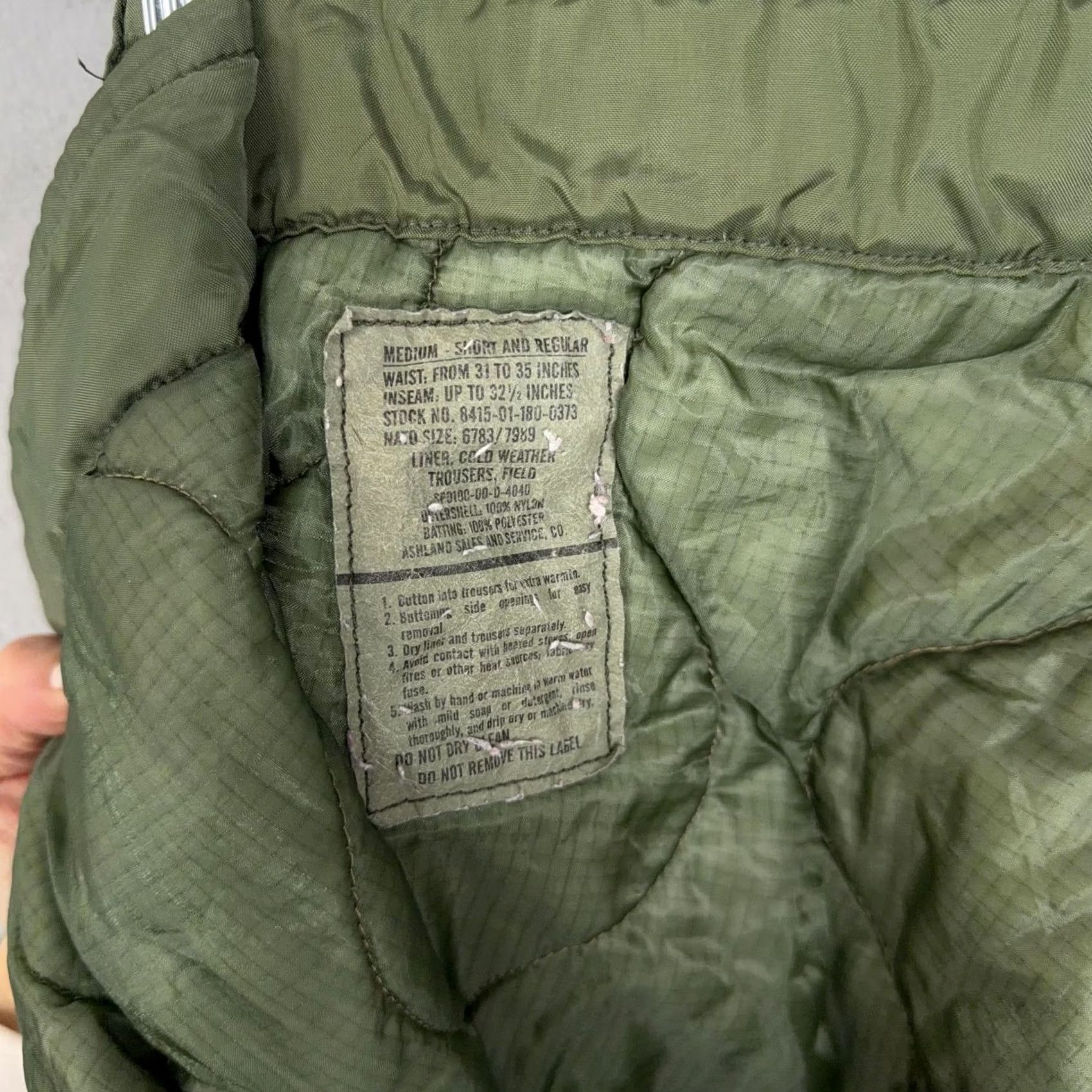 Vintage VINTAGE Military Pants Mens Medium Short Regular Green Quilted Liner Army Cold Weather Winter Workwear Snow Pants Mens Regular Green Insulated Lined Size US 31 - 4 Thumbnail