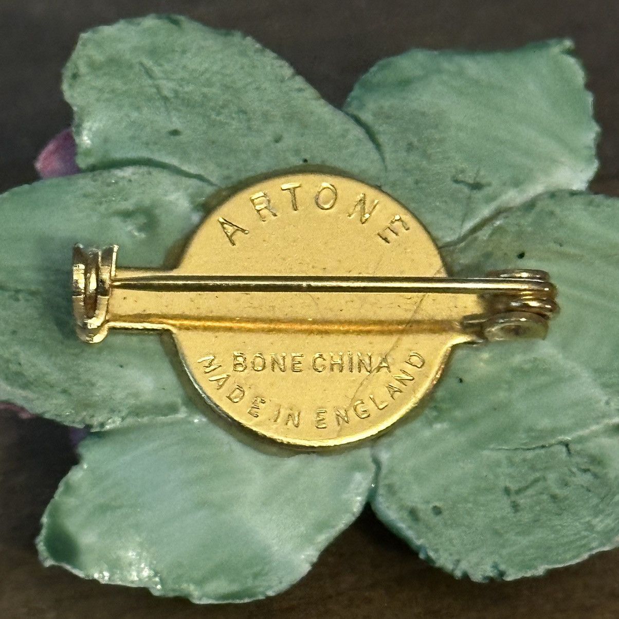 Vintage Vintage Artone bone china hibiscus flower brooch Size ONE SIZE - 3 Thumbnail