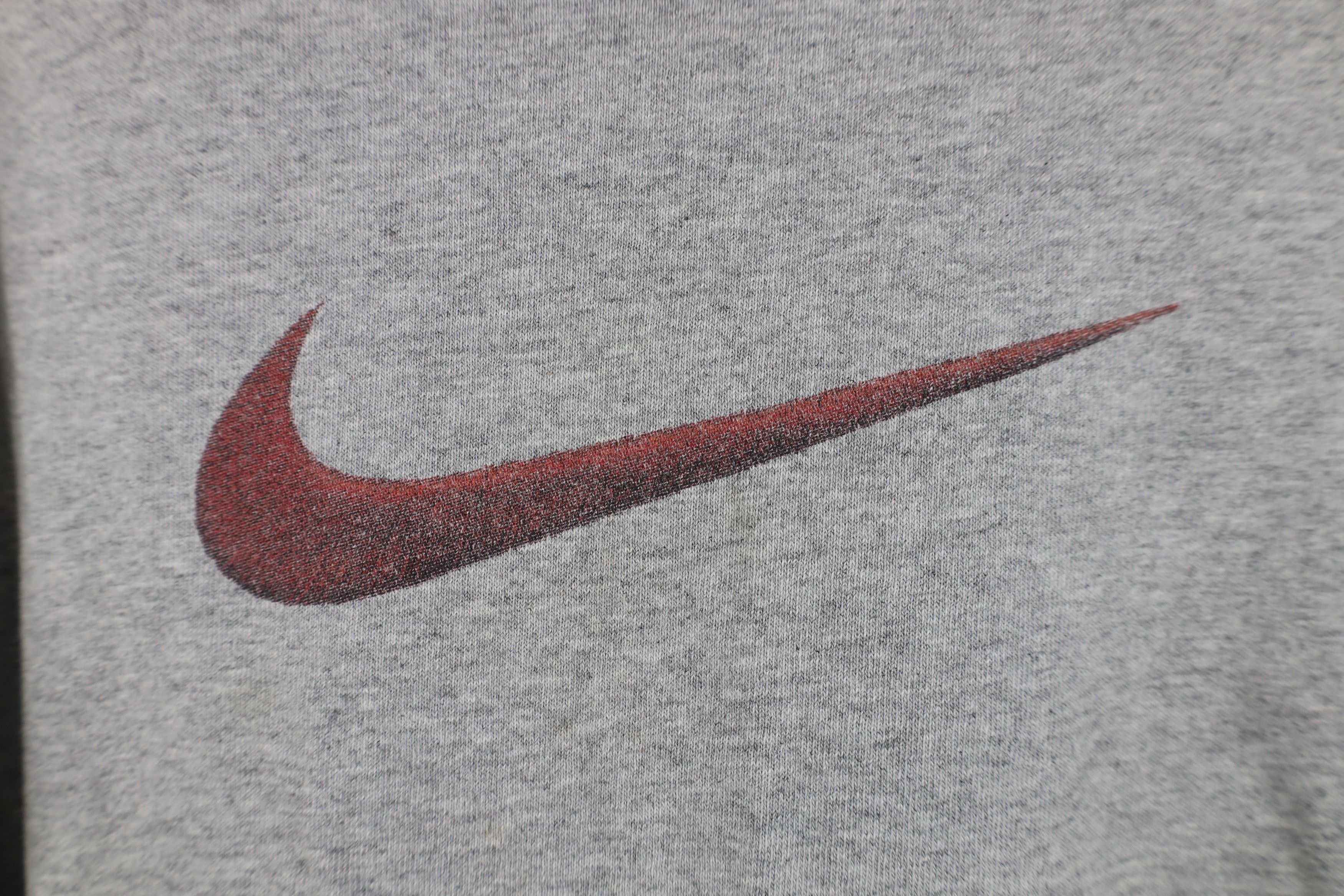 Nike Vintage 90s Nike Travis Scott Center Big Swoosh T-Shirt Size US M / EU 48-50 / 2 - 4 Thumbnail