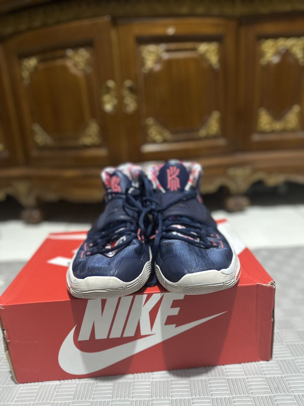 Nike Kyrie 6 EP USA Size US 10.5 / EU 43-44 - 3 Thumbnail