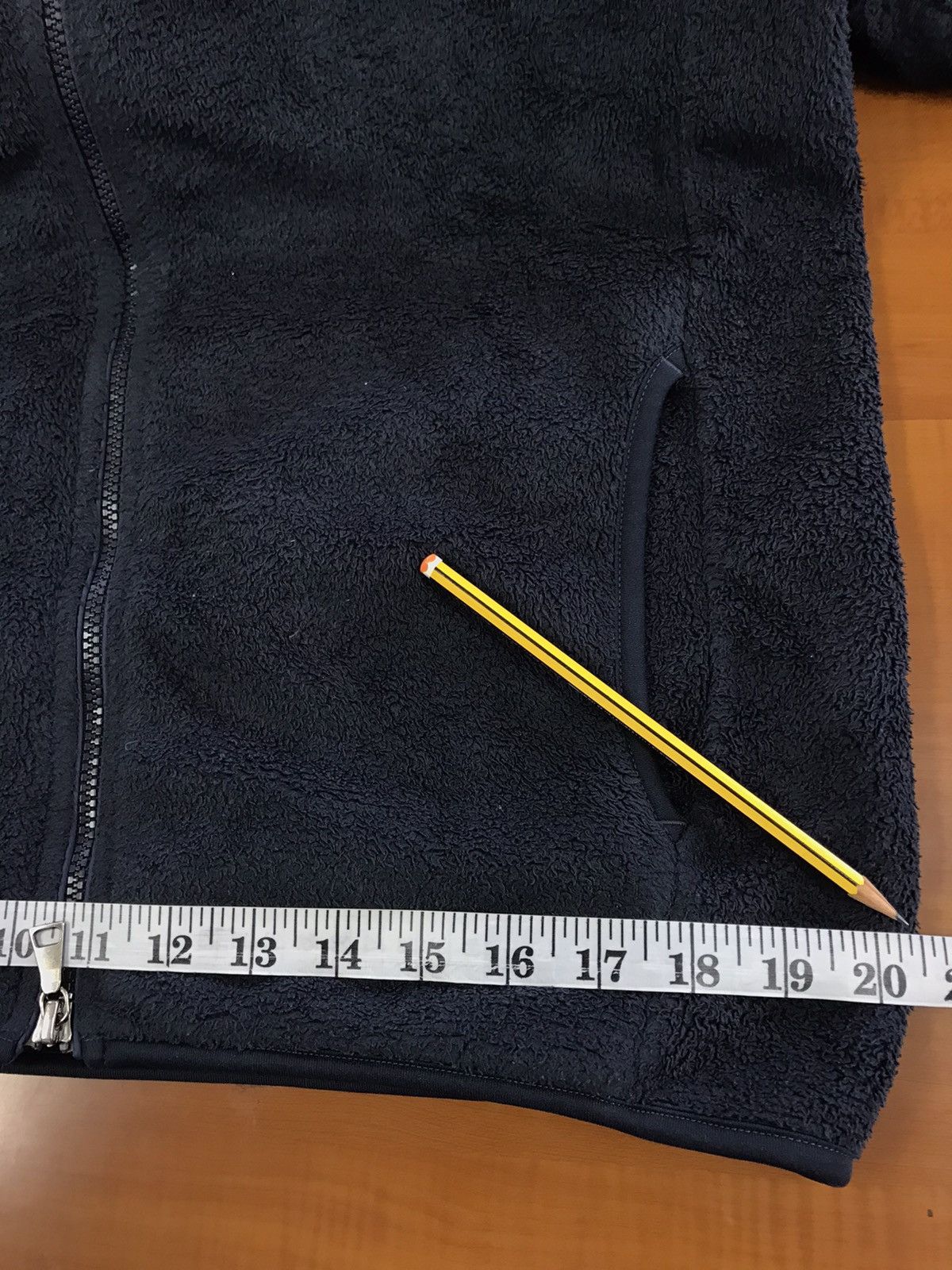 GU Uniqlo Fleece Hoodie Jacket Size US L / EU 52-54 / 3 - 16 Thumbnail