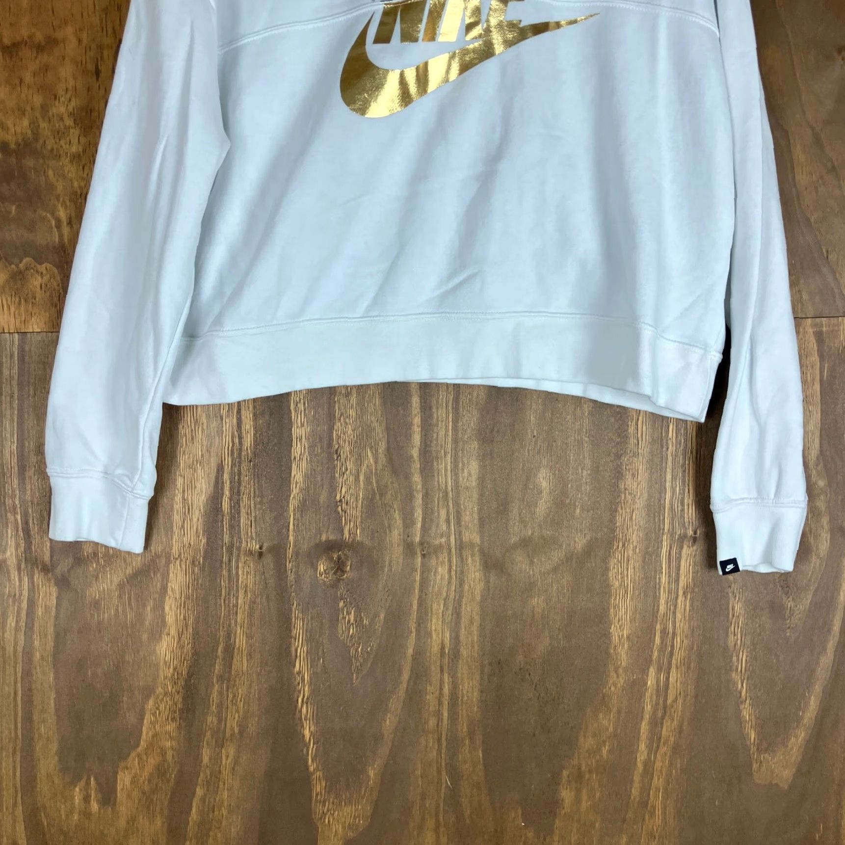 Nike Nike Womens Hoodie White Metallic Logo Pullover Cropped Oversized Stretch Large Size L / US 10 / IT 46 - 3 Thumbnail