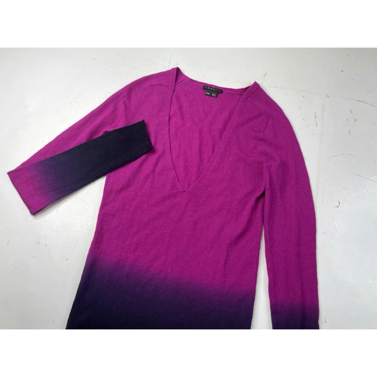 Theory Theory 100% Cashmere Fine Knit Pink Ombre Lightweight Deep V-neck Sweater Cardigan P Petite Women Womens Size S / US 4 / IT 40 - 2 Thumbnail