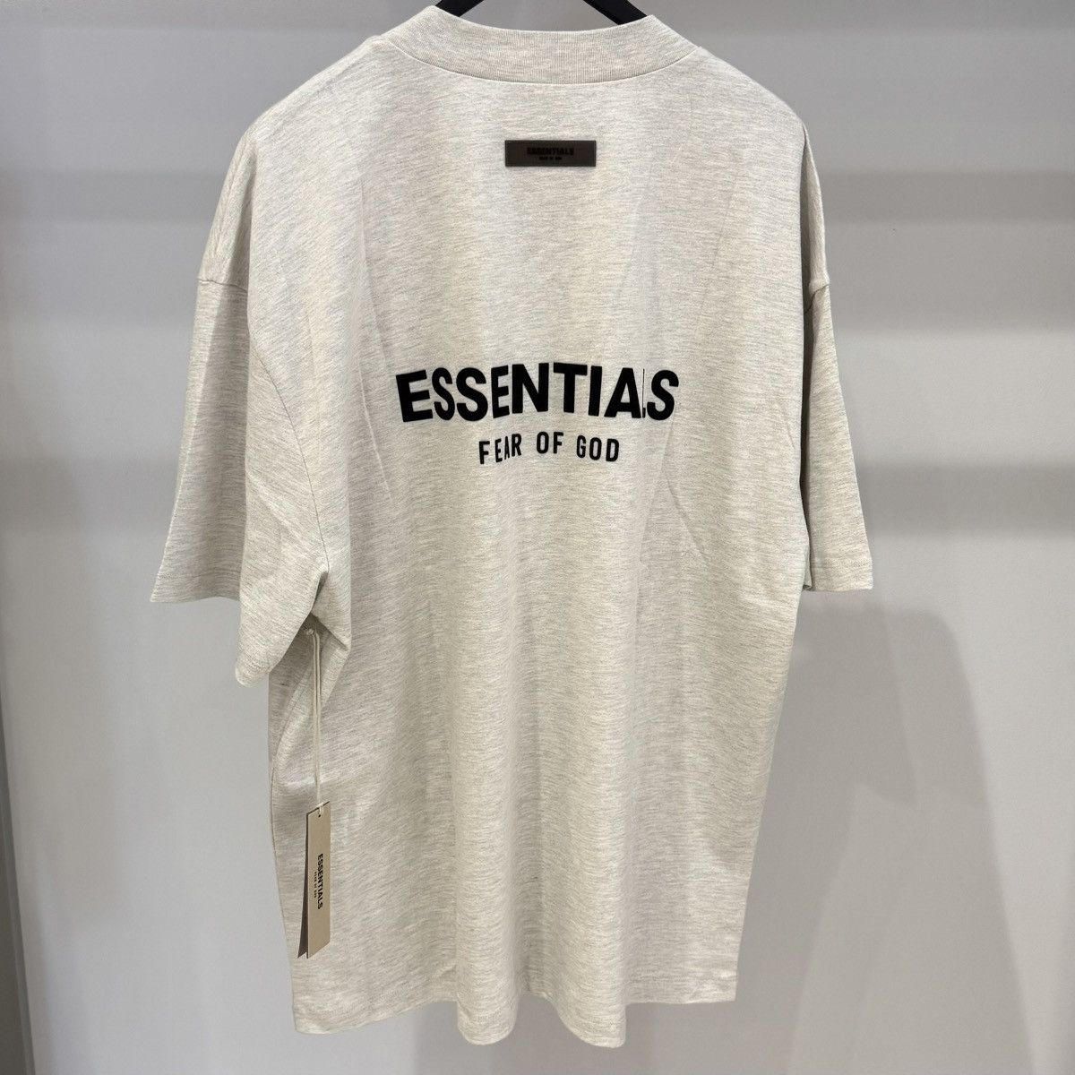 Fear of God Fear of God Essentials T-Shirt SS22 Light Oatmeal Size US XL / EU 56 / 4 - 3 Thumbnail