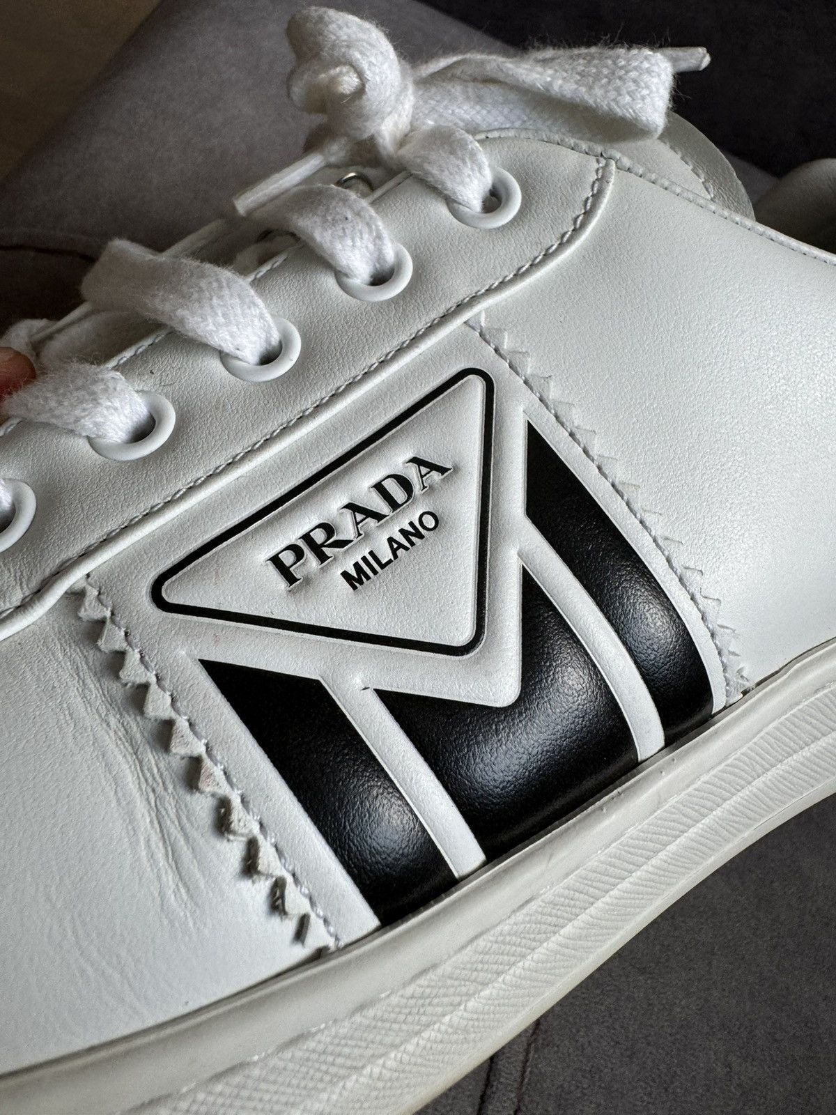 Prada Prada men sneakers SZ UK8 study insole measurements in photo Size US 9.5 / EU 42-43 - 23 Thumbnail