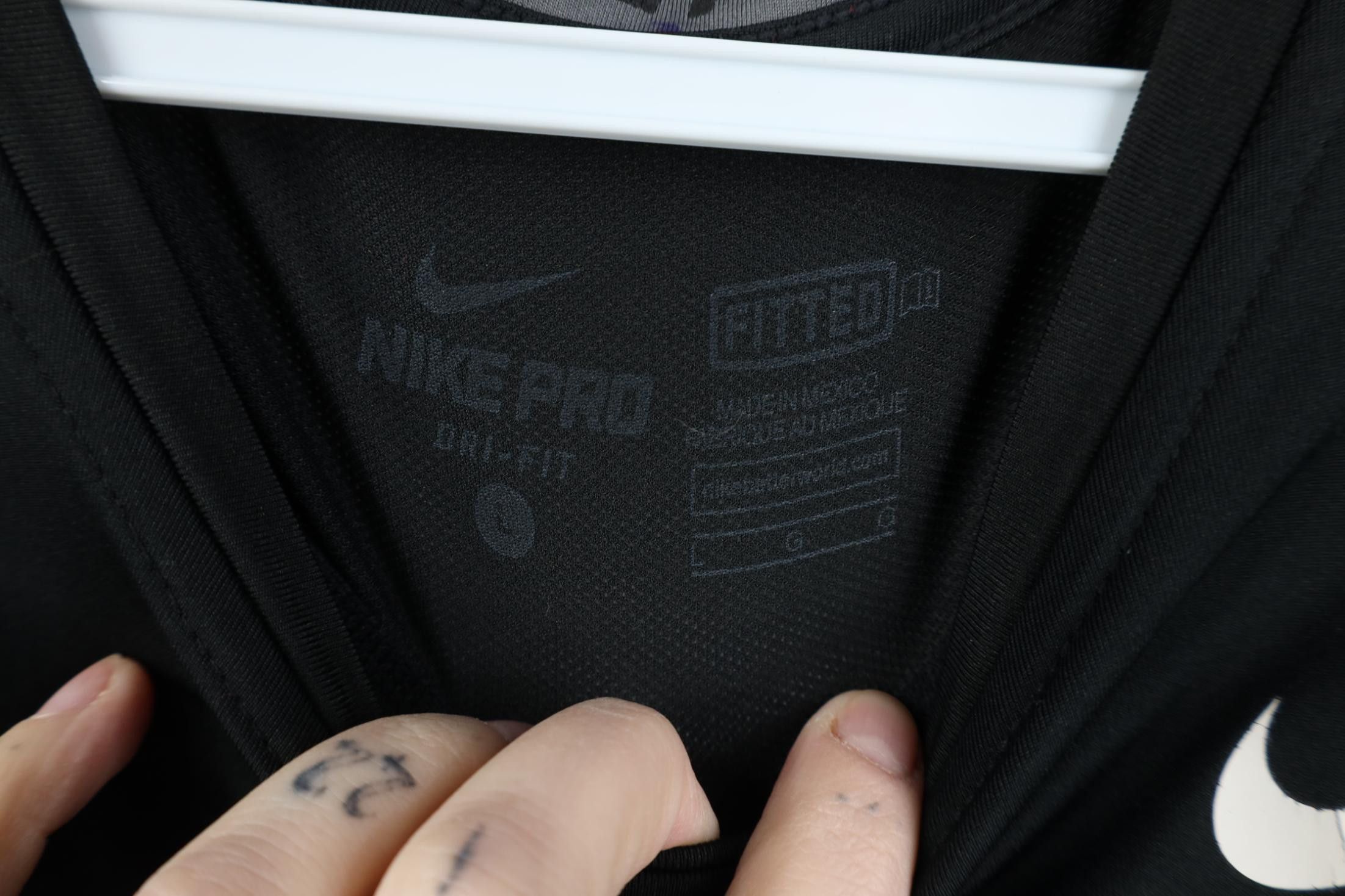 Nike Nike Pro Combat Compression Sleeveless Muscle T-Shirt Black Size US L / EU 52-54 / 3 - 6 Thumbnail