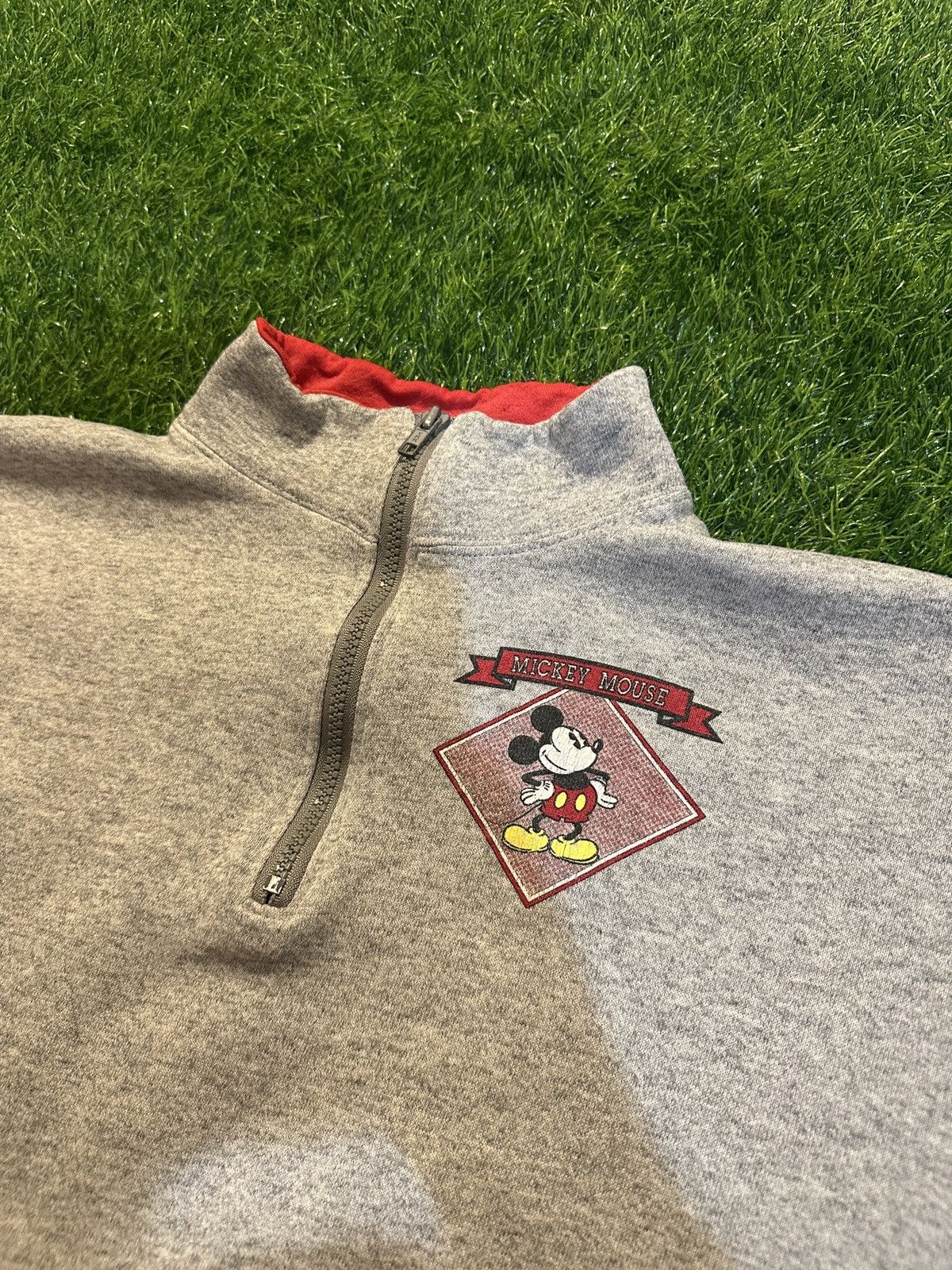 Disney Vintage disney mickey mouse sweater size s/m Size US M / EU 48-50 / 2 - 2 Thumbnail
