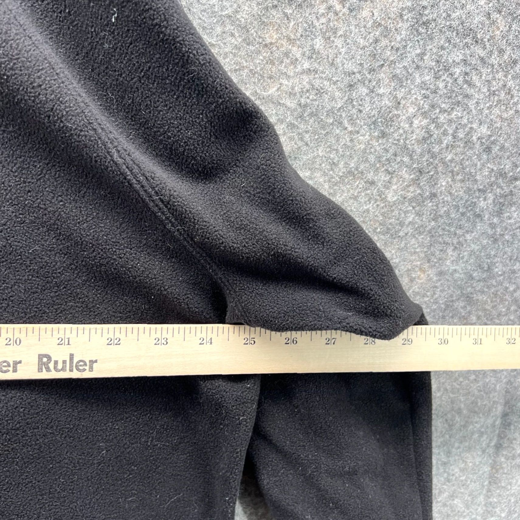 The North Face VINTAGE? No. The North Face Sweater Men XL Black Crewneck Polyester Fleece XL A5 Series Size US XL / EU 56 / 4 - 2 Thumbnail