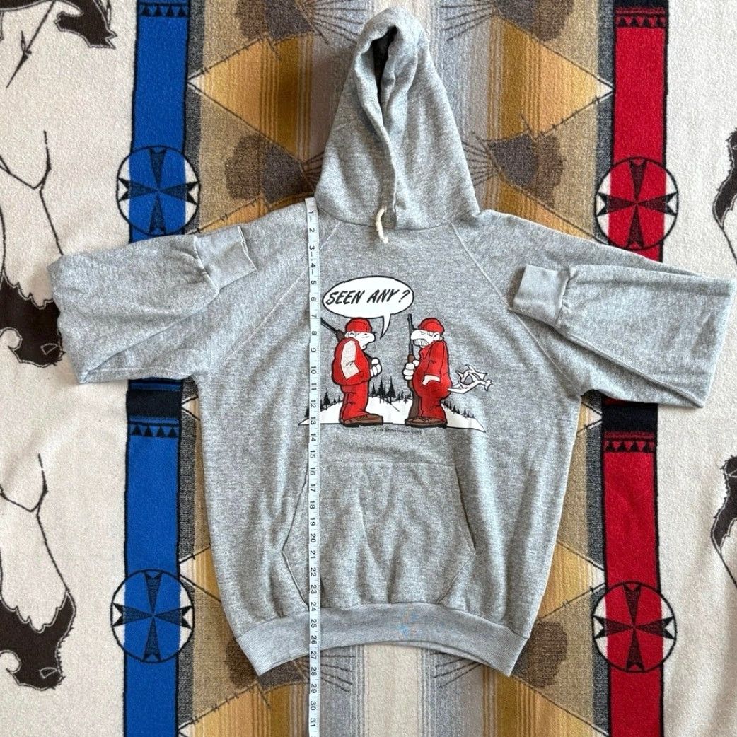 Vintage VINTAGE 80s Funny Deer Hunting Hoodie Sweatshirt Large Gray Men Rugged Outdoor 90s Theme Hunting Sweatshirt Size US L / EU 52-54 / 3 - 7 Thumbnail