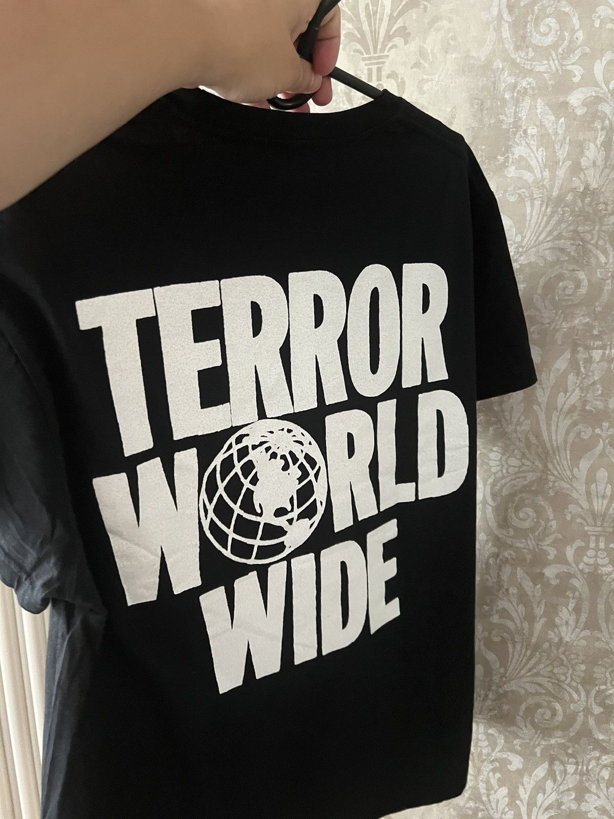 Vintage Vintage Terror Worldwine T-Shirt Tee Size US L / EU 52-54 / 3 - 8 Thumbnail