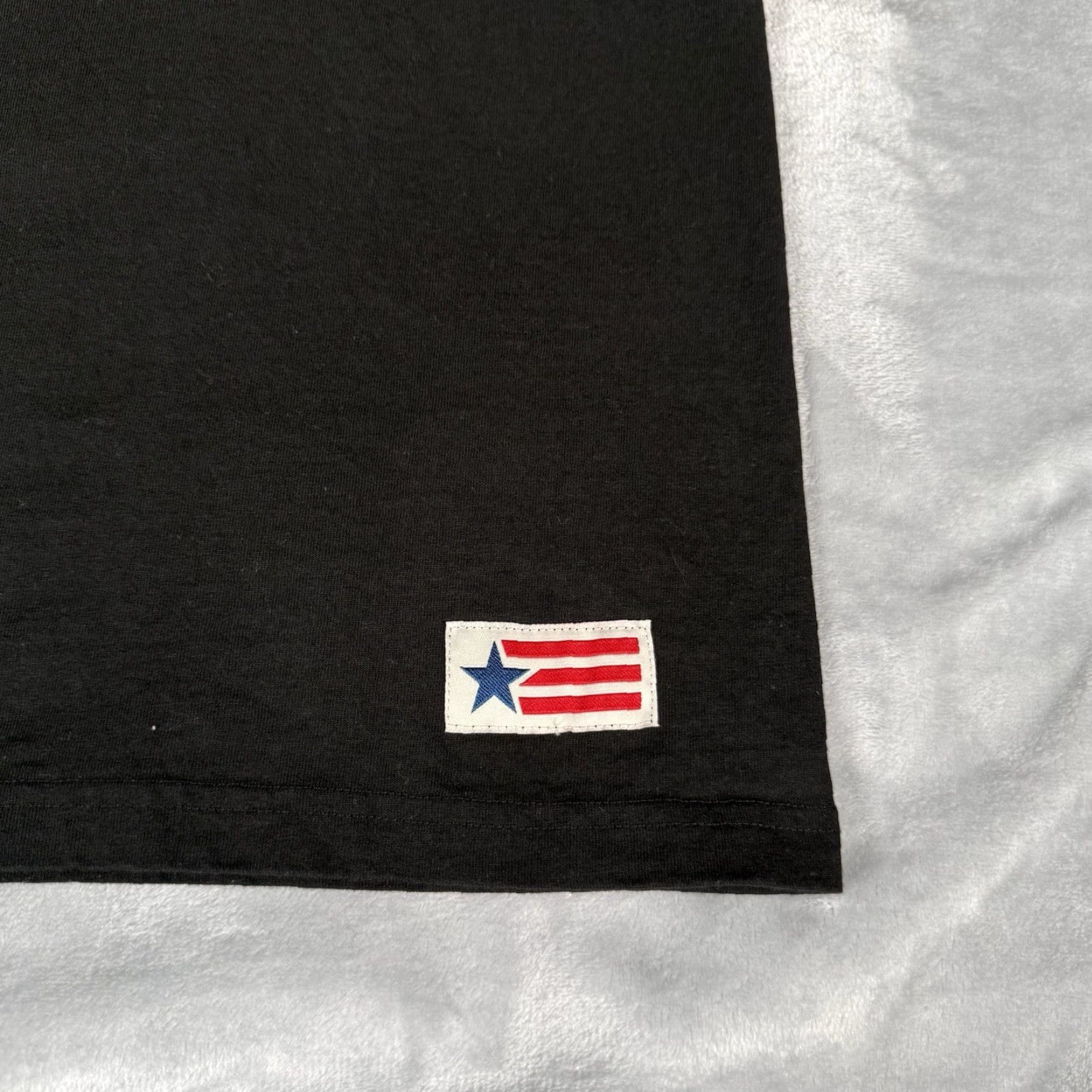 Vintage American Giant T Shirt Mens Small Black USA Graphic Print Crew Neck Short Sleeve Vintage? No, Pre-Owned Size US S / EU 44-46 / 1 - 2 Thumbnail