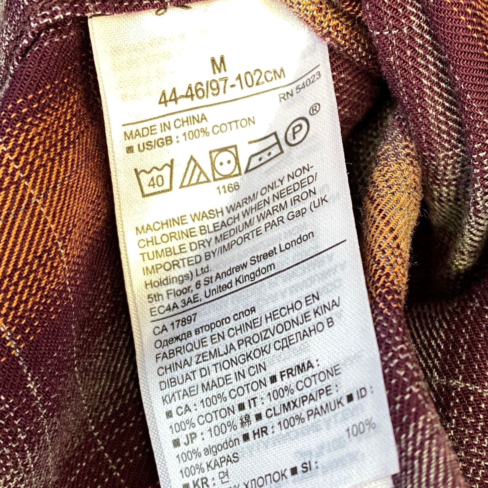 Banana Republic Banana Republic Camden Fit Luxe Flannel Button-Down Shirt M Plaid Purple Long Sleeve Men’s Button Up Casual Workwear - note: ensure no extra spaces? Size US M / EU 48-50 / 2 - 4 Thumbnail