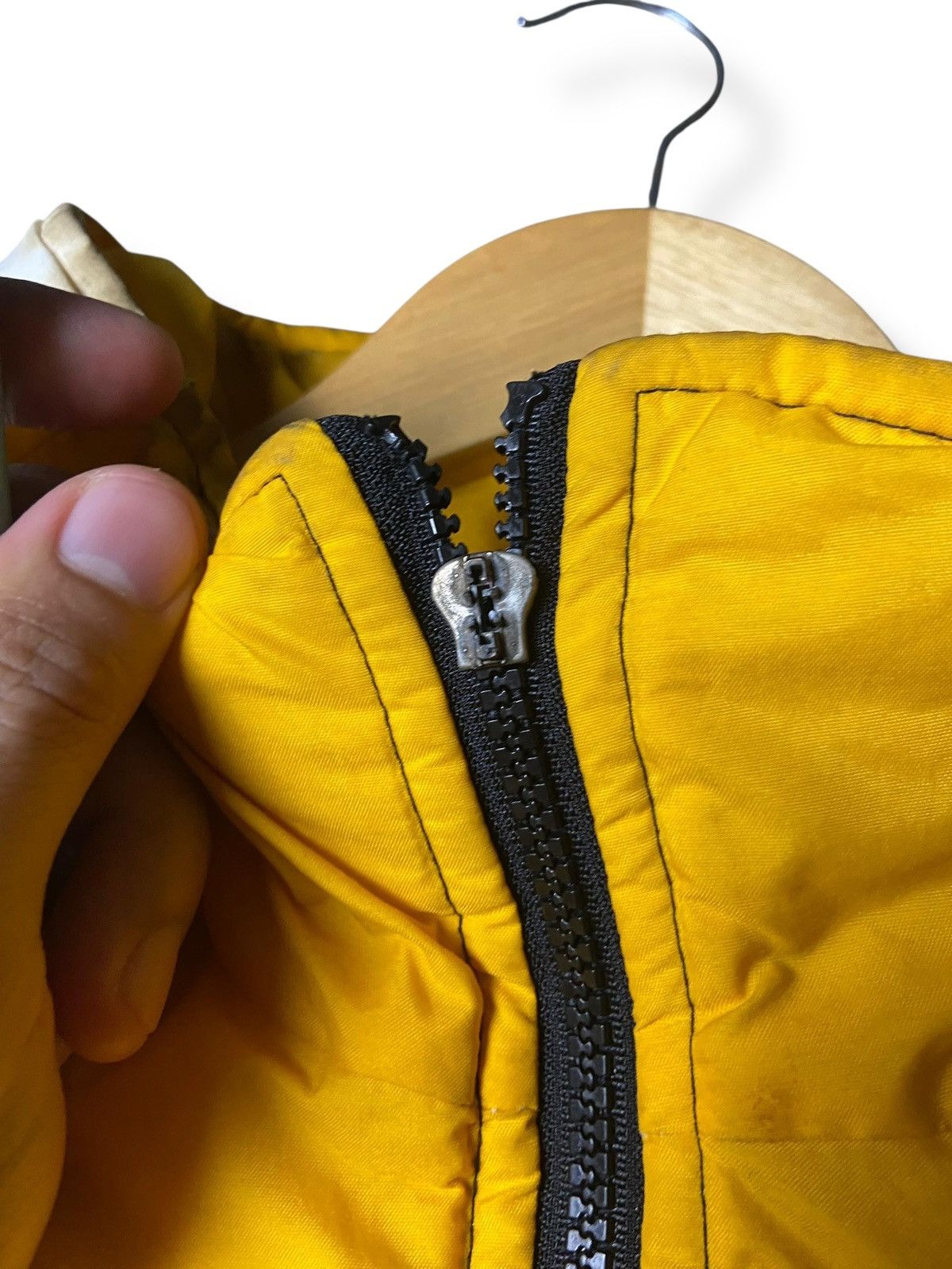 Holloway HOLLOWAY Color Block Embroidered Windbreaker (163) Size US L / EU 52-54 / 3 - 4 Thumbnail