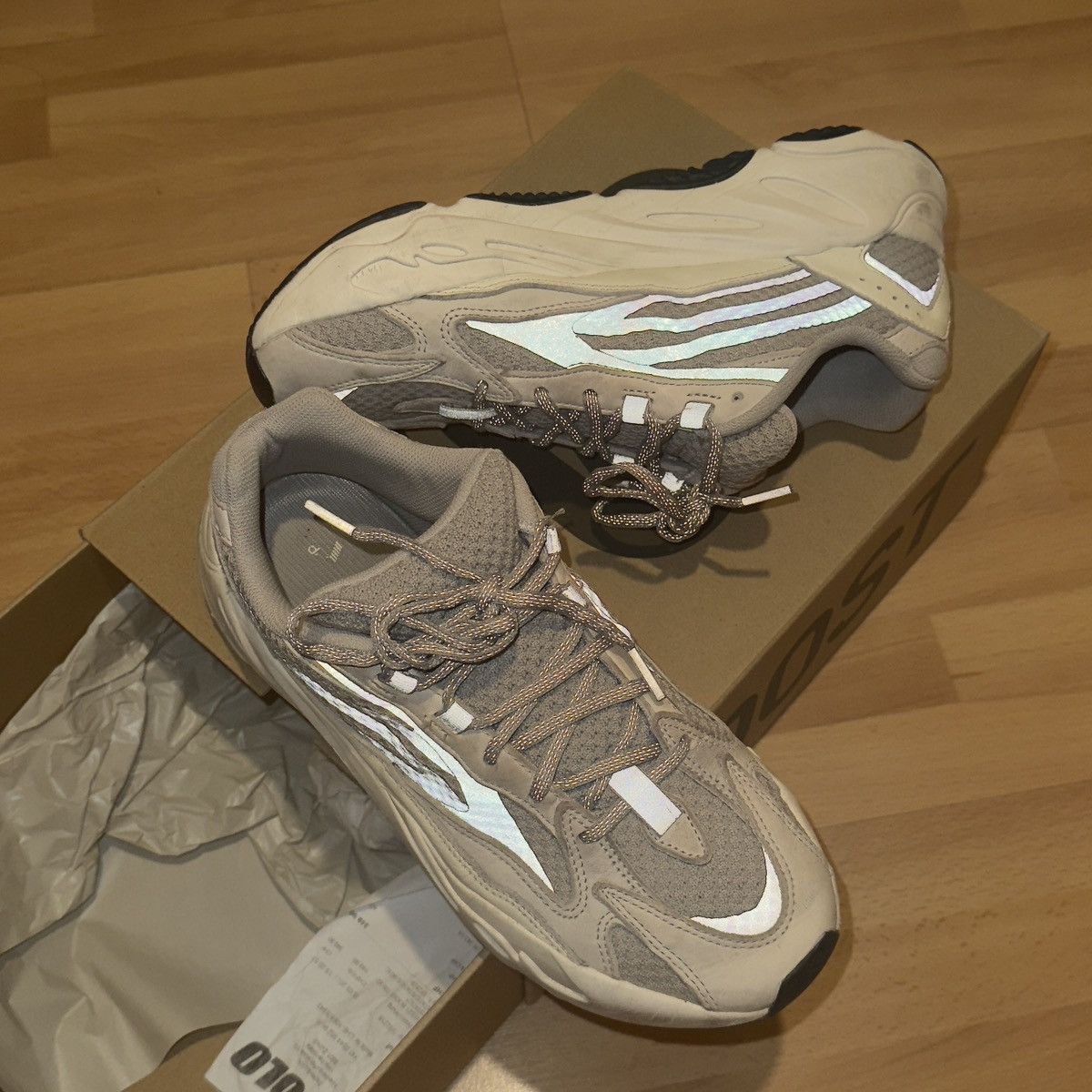 Yeezy Adidas Yeezy Boost 700 V2 Static Size US 9.5 / EU 42-43 - 5 Thumbnail