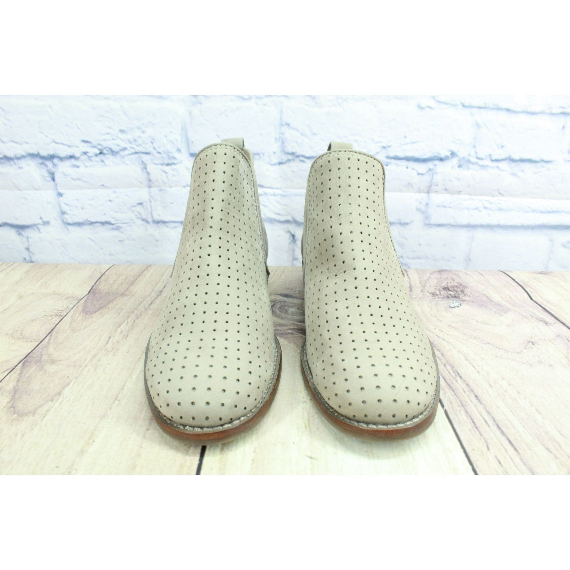 Chelsea Soccer × L.L. Bean × Leather LL Bean Women's Westport Perforated Chelsea Boots Size US 6 / IT 36 - 4 Thumbnail