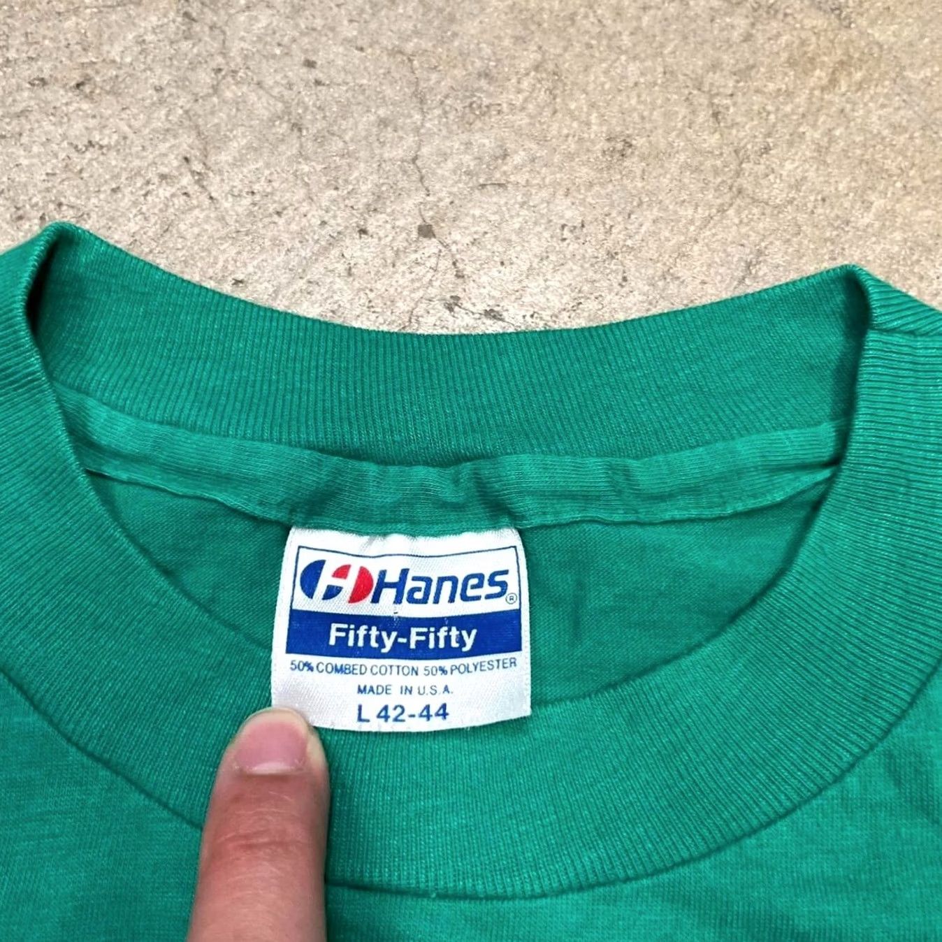 Hanes VINTAGE Hanes Racquetball League Miami Hileah single stitch green t-shirt old man 80s L Mens Size US L / EU 52-54 / 3 - 4 Thumbnail