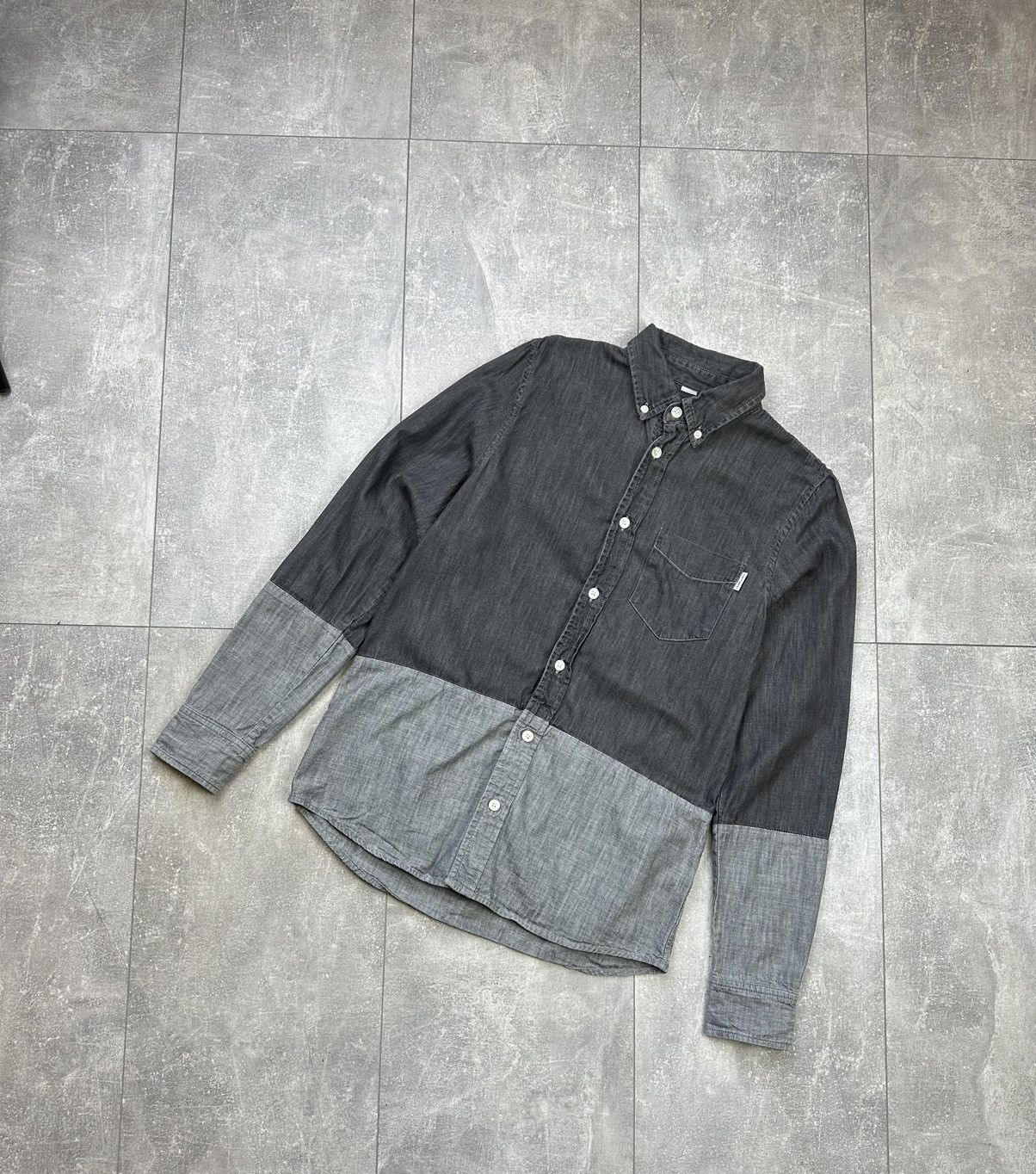 Other Carhartt Wip Grey Shirts Button Up Size US S / EU 44-46 / 1 - 1 Thumbnail