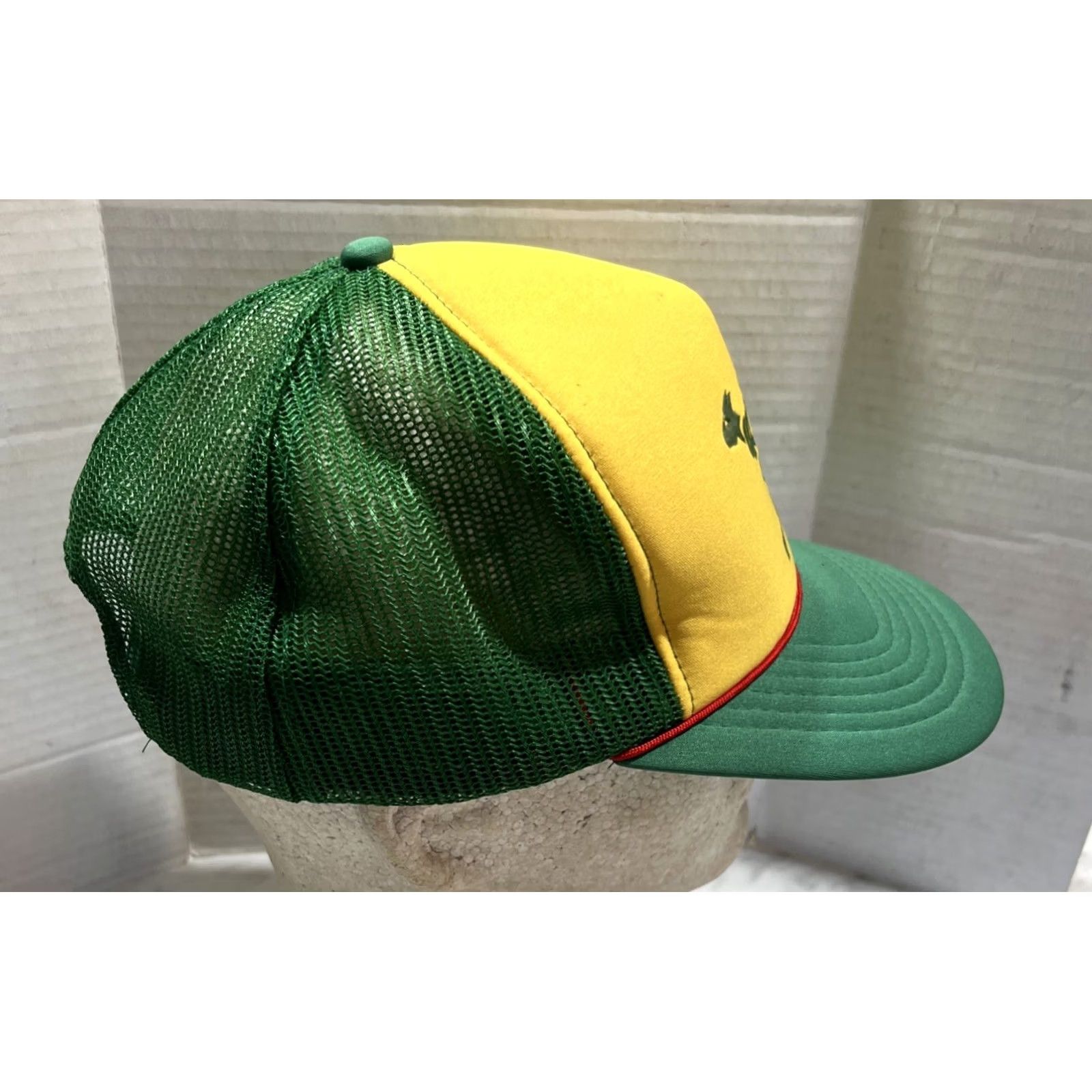 Vintage VINTAGE Australia Kangaroo Souvenir Snapback Trucker Hat Green Yellow Rope Size ONE SIZE - 5 Thumbnail
