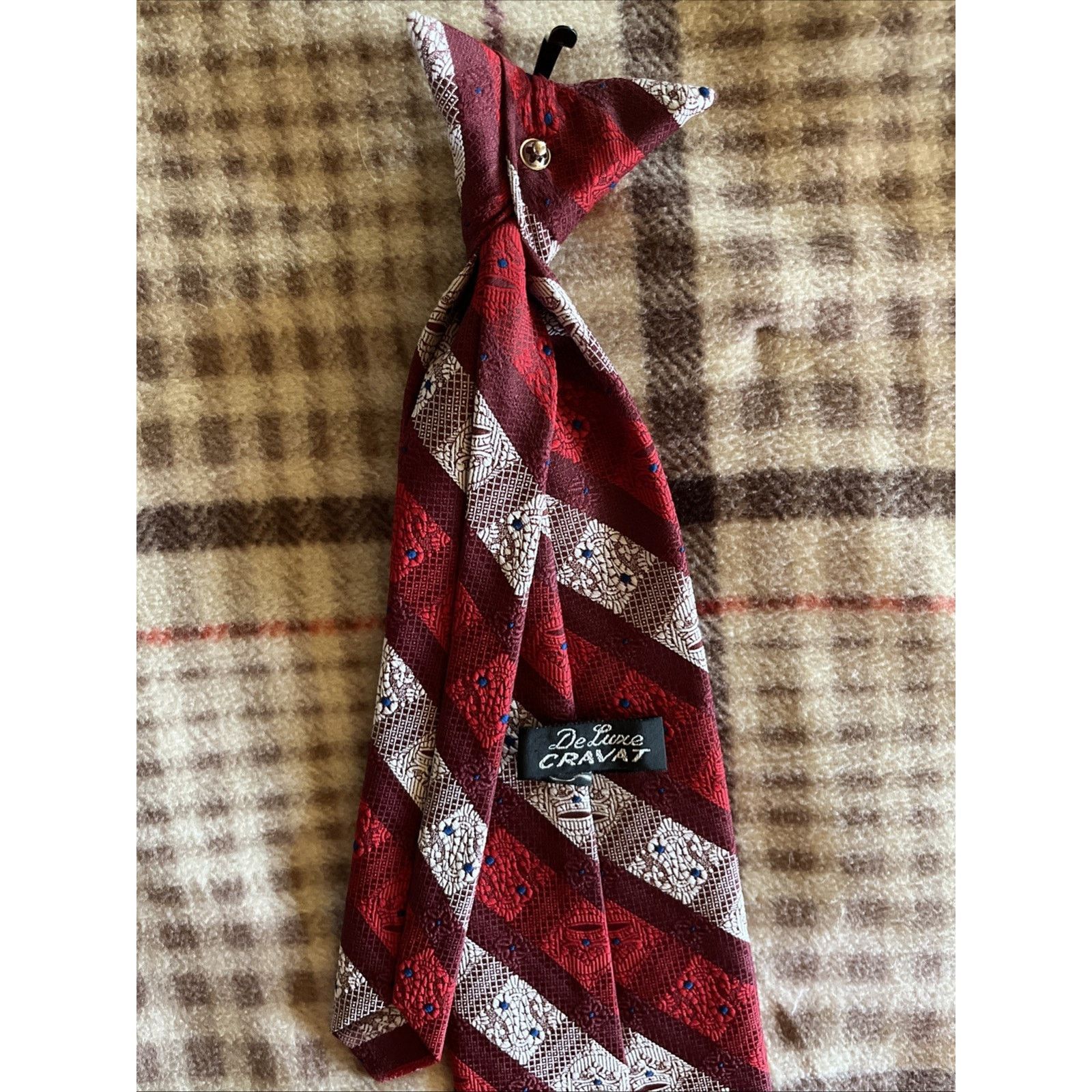 Other Vintage De Luxe Cravat Red Tie Polyester Clip On Necktie Size ONE SIZE - 4 Thumbnail