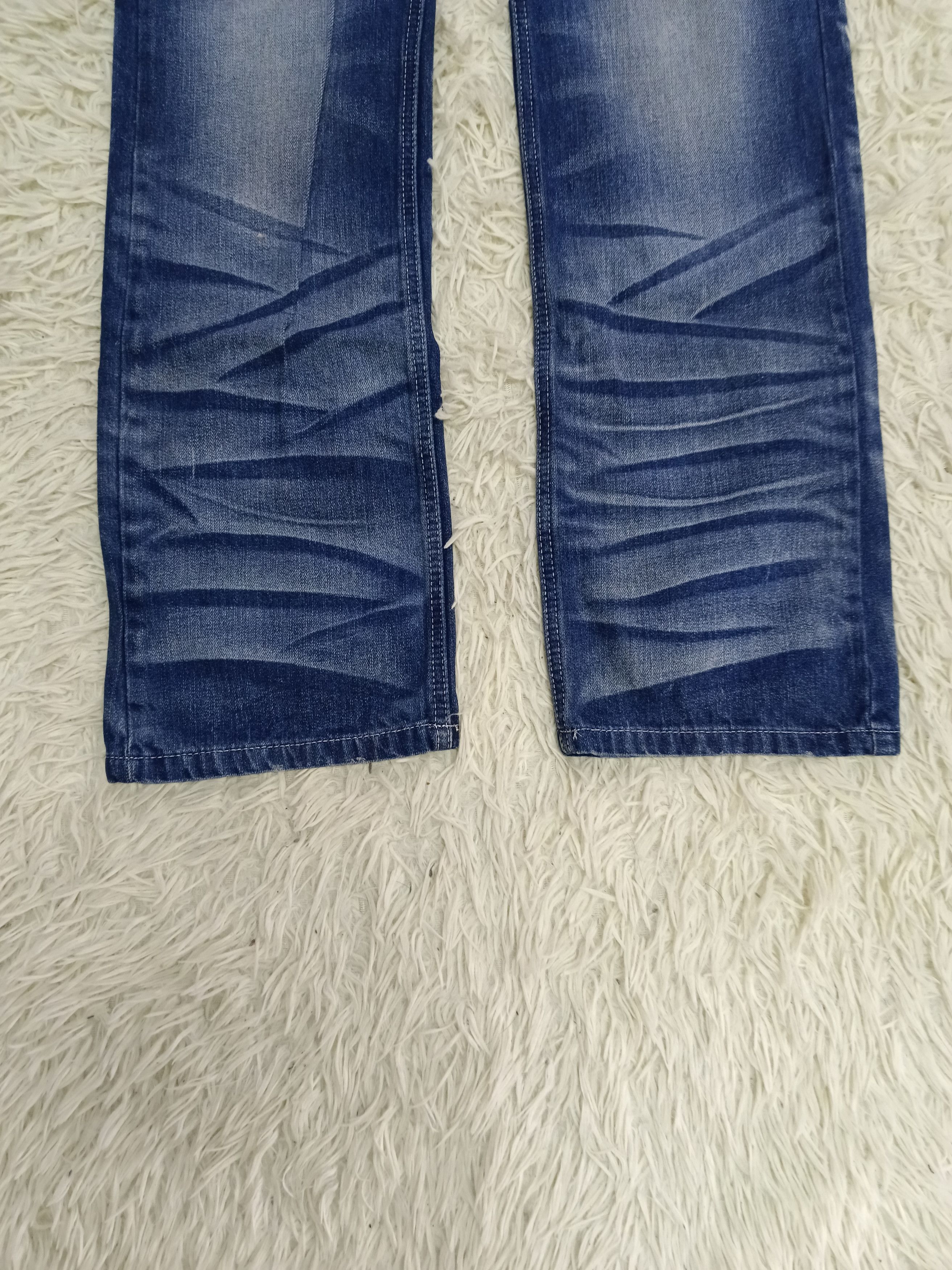 Japanese Brand WASHED BLUE STUDDED RUSS-K DENIM PANTS Size US 31 - 5 Thumbnail