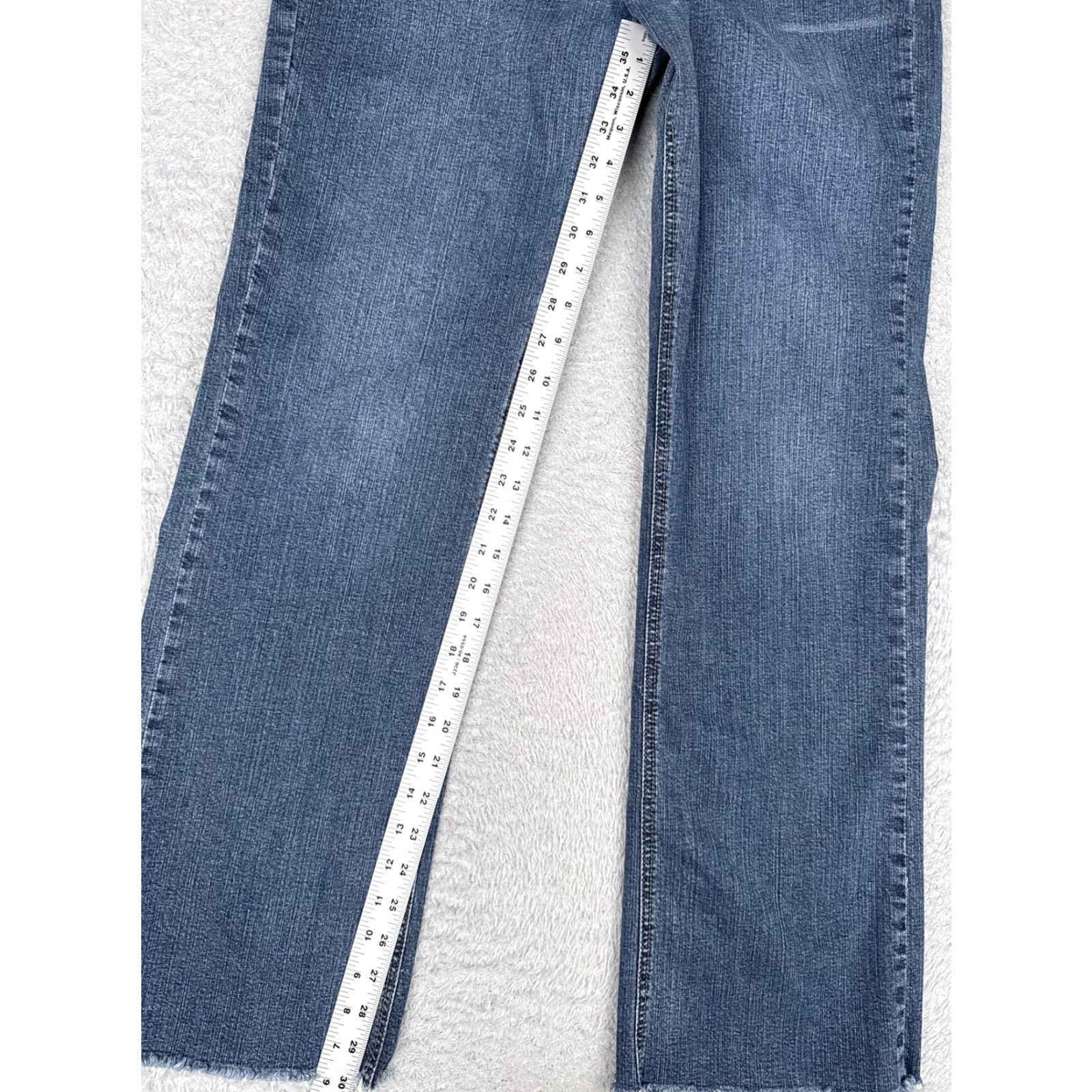 DKNY VINTAGE DKNY Jeans Straight Jeans Womens 12 Blue Mid Rise Distressed Denim 32x30 Raw Hem Size 34" / US 12 / IT 48 - 7 Thumbnail