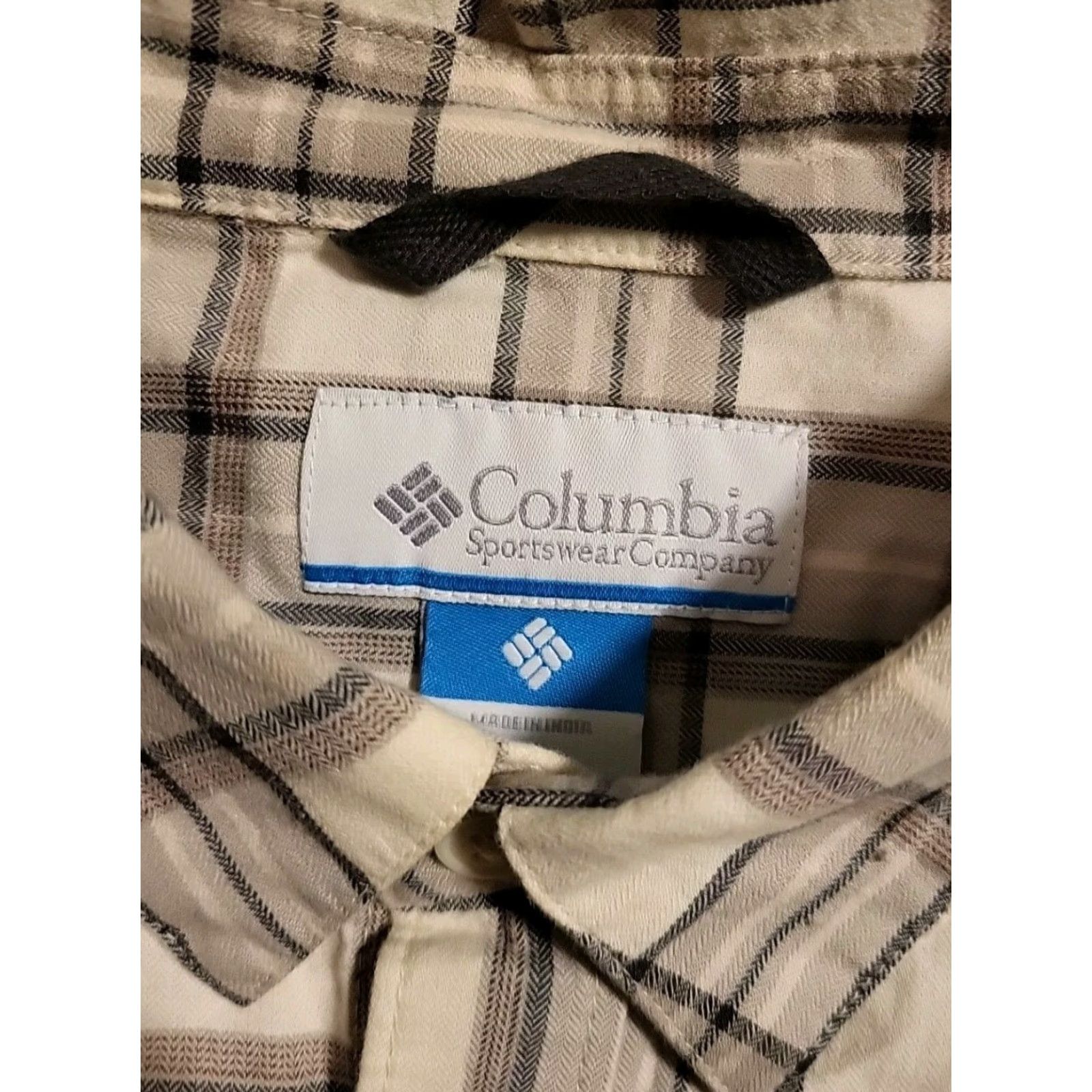 Vintage Columbia LS Button-Up Shirt Plaid Cotton Long Sleeve Men M 42 in Gray Brown White Outdoor Camping Hiking Practical Pockets Size US M / EU 48-50 / 2 - 4 Thumbnail