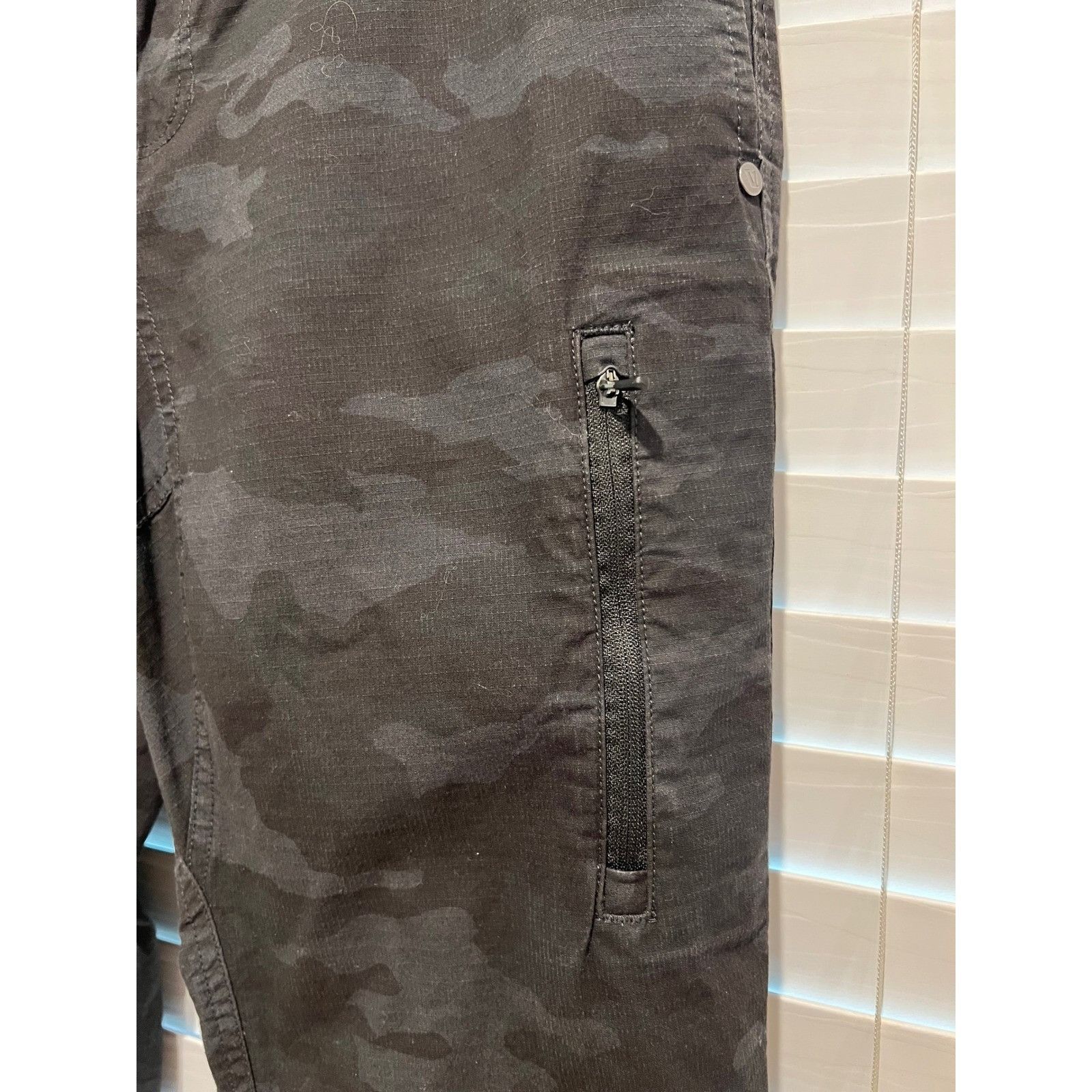 Vuori Vuori Pants Men's Large Ripstop Organic Cotton Black Gray Ca Size US 32 / EU 48 - 3 Thumbnail