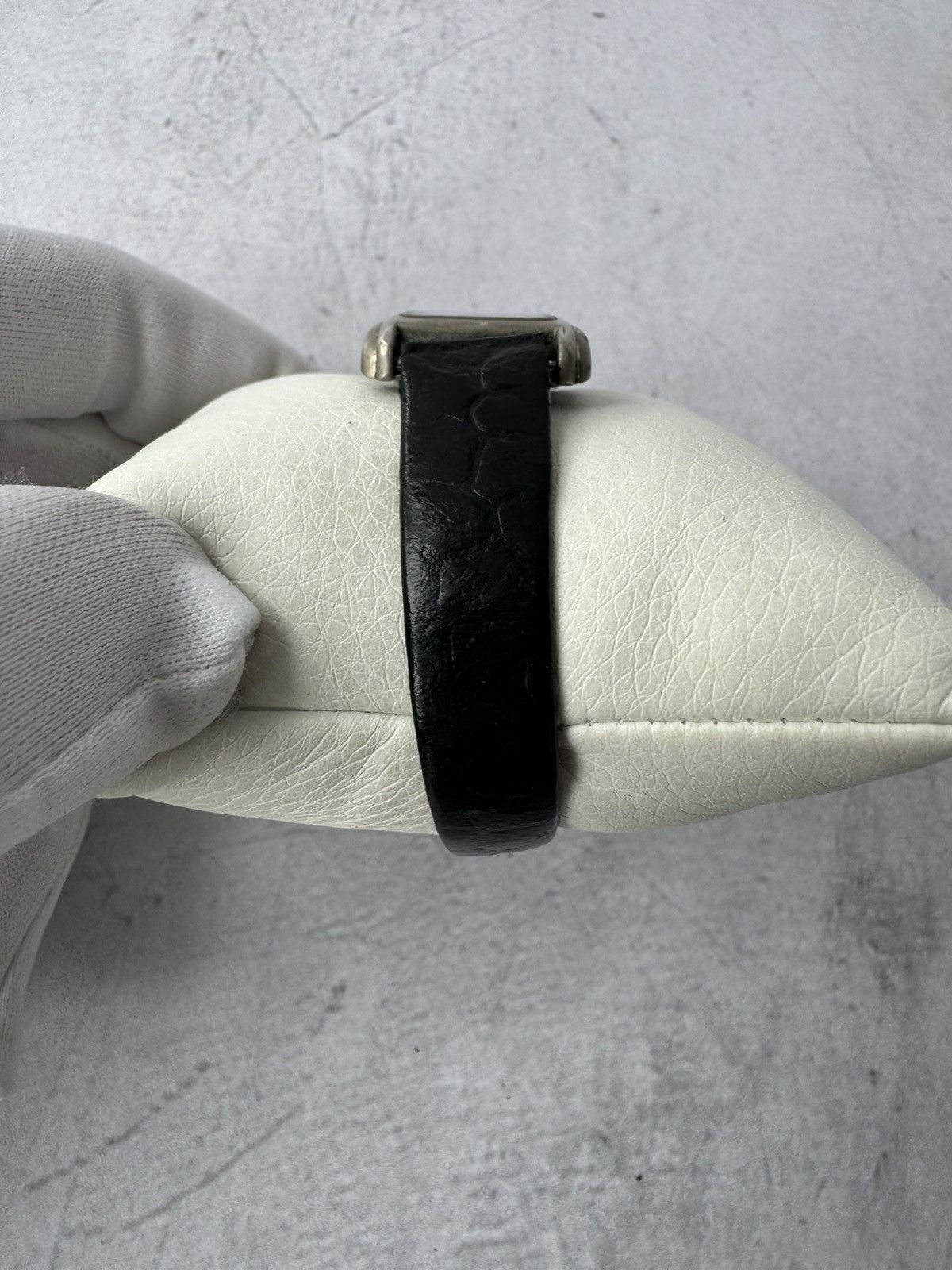 Vintage Q&Q Japanese Style Watch Vintage Size ONE SIZE - 3 Thumbnail