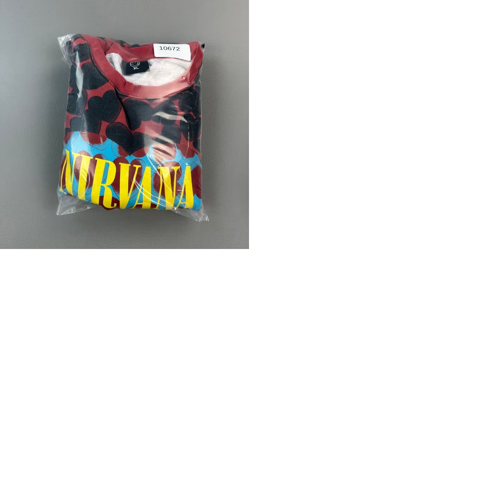 Gloverall Nirvana Sweatshirt Women's XL Heart Shaped Box Oversized All Over Print Pullover Size XL / US 12-14 / IT 48-50 - 9 Thumbnail