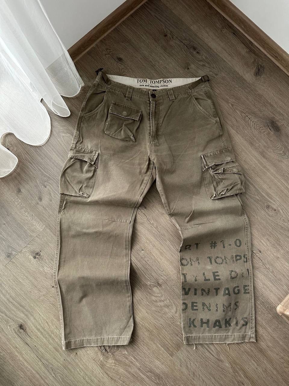 Japanese Brand × Vintage Vintage Japanese Cargo Baggy Pocket Distressed Beige Pants Size US 34 / EU 50 - 2 Thumbnail