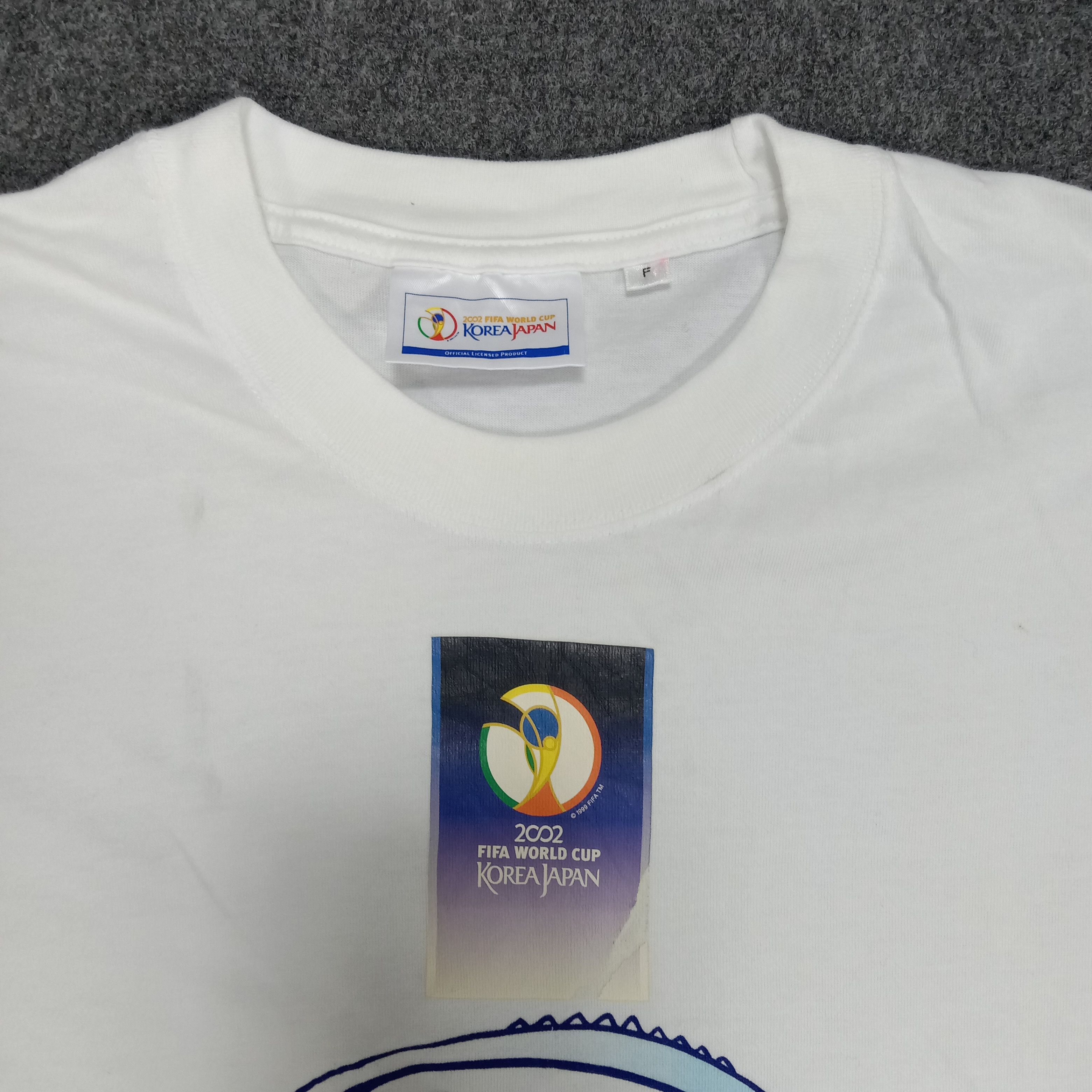 Vintage The 2002 FIFA World Cup Korea/Japan Ibaraki Tshirt Size US L / EU 52-54 / 3 - 4 Thumbnail