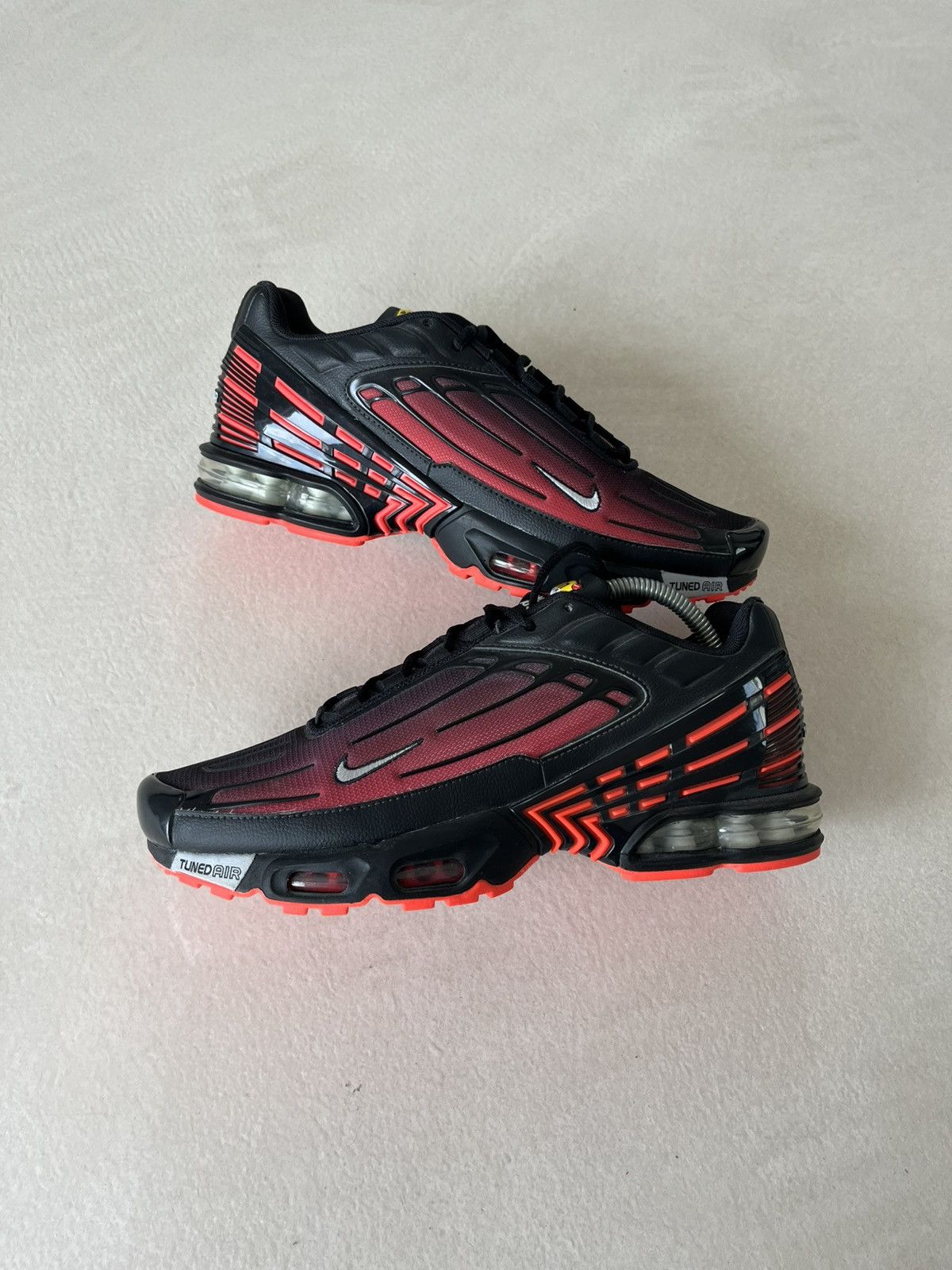 Nike Nike Air Max Plus TN3 Deadpool CT1693-002 Tuned Radiant Red Size US 9 / EU 42 - 2 Thumbnail