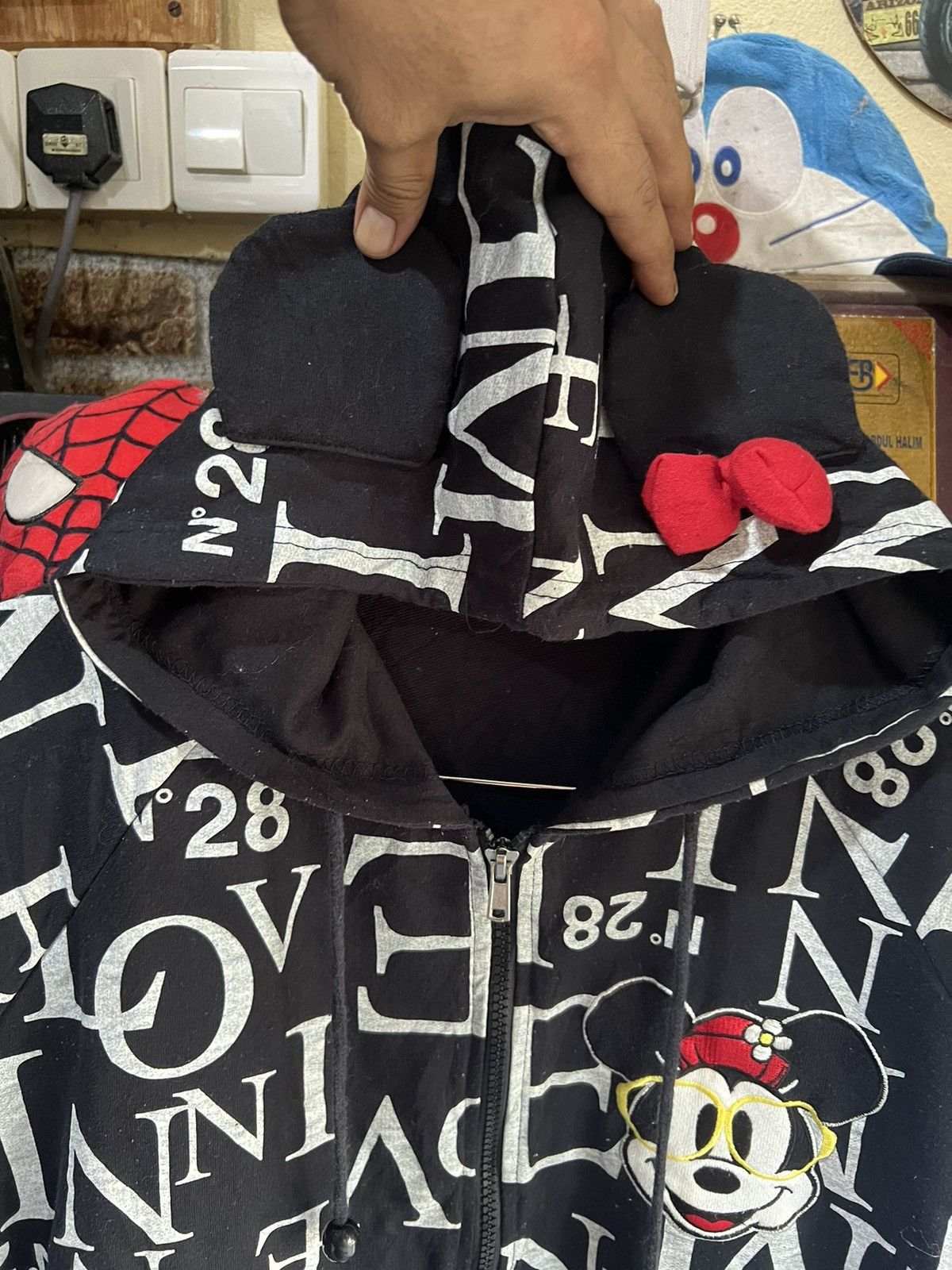 Cartoon Network 🔥Disney Minnie Monogram Inspired Supreme Size US S / EU 44-46 / 1 - 8 Thumbnail
