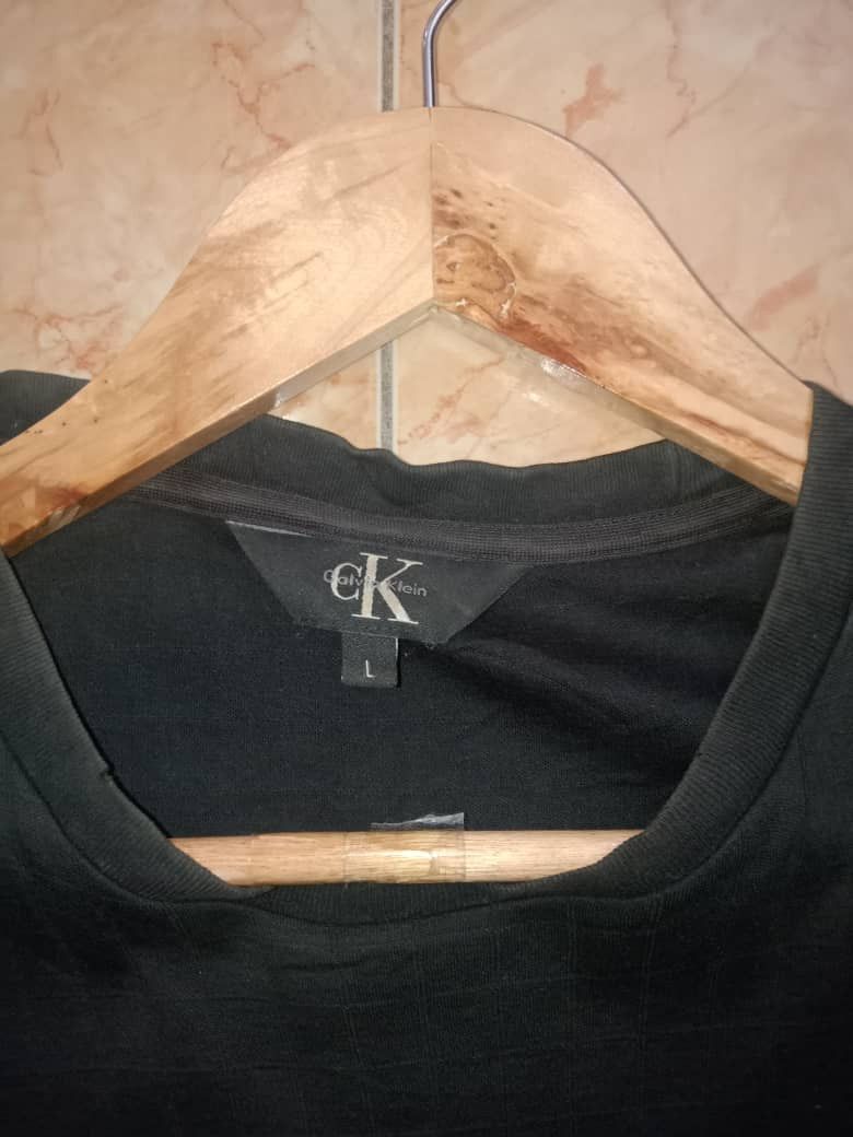Calvin Klein Y2K Calvin Klein Tshirt Calvin Klein CK Crewneck Tee vintage Size US L / EU 52-54 / 3 - 5 Thumbnail