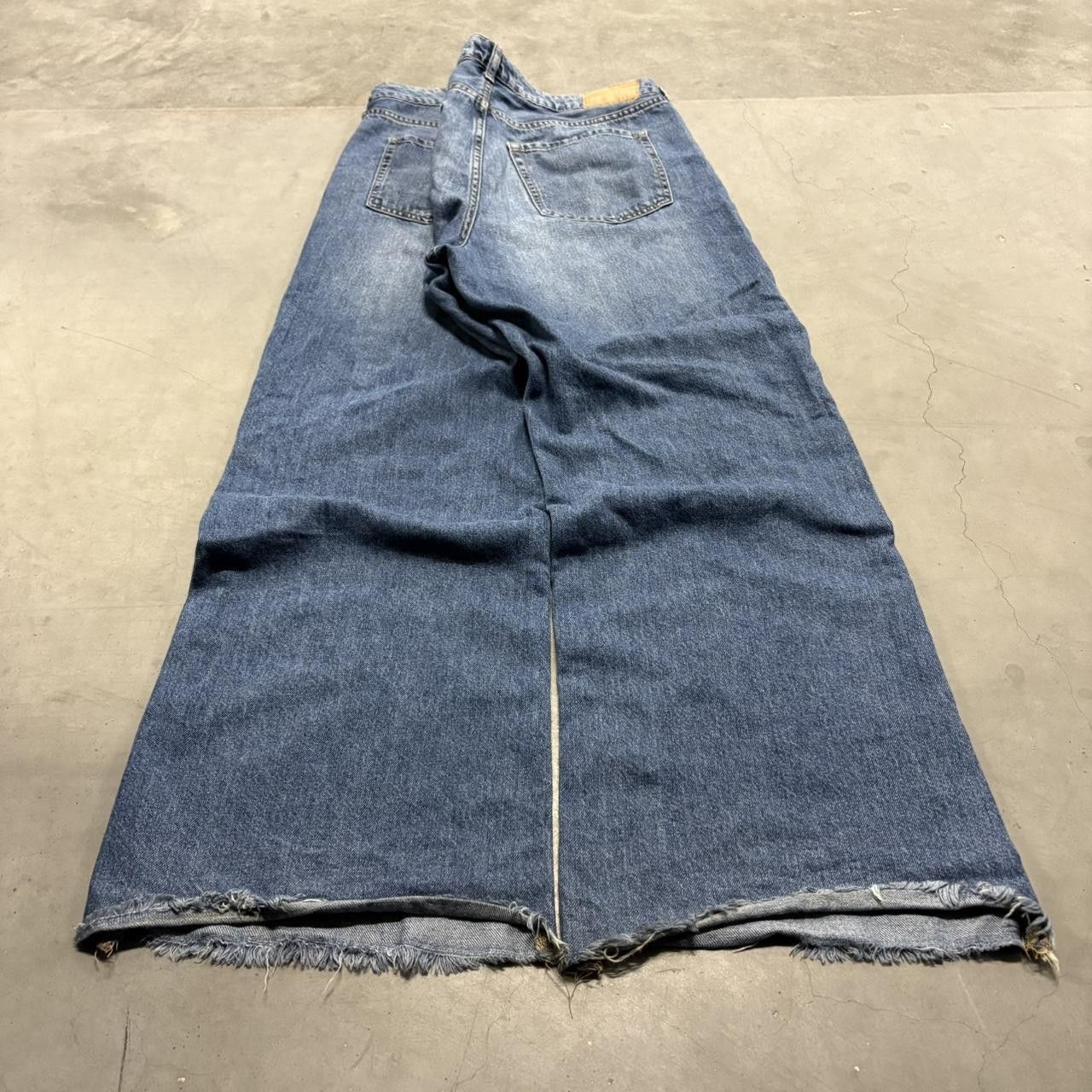 Aeropostale Crazy Vintage Y2K/2000s Super Baggy Wide Leg Medium Wash Denim Jeans! Size US 34 / EU 50 - 6 Thumbnail